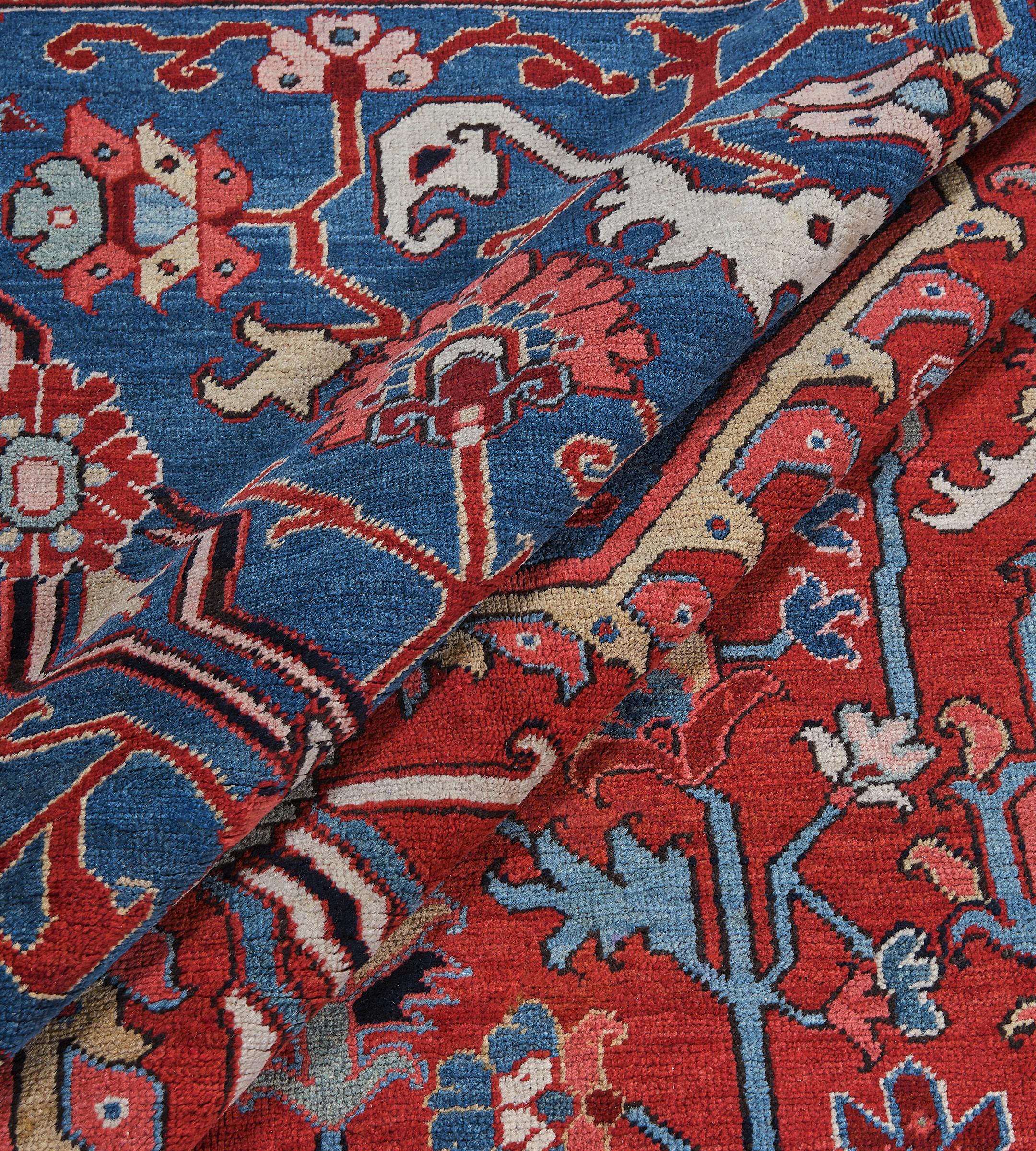Traditional Antique Circa-1900 Brick-Red and Indigo Floral Persian Serapi Rug For Sale 4