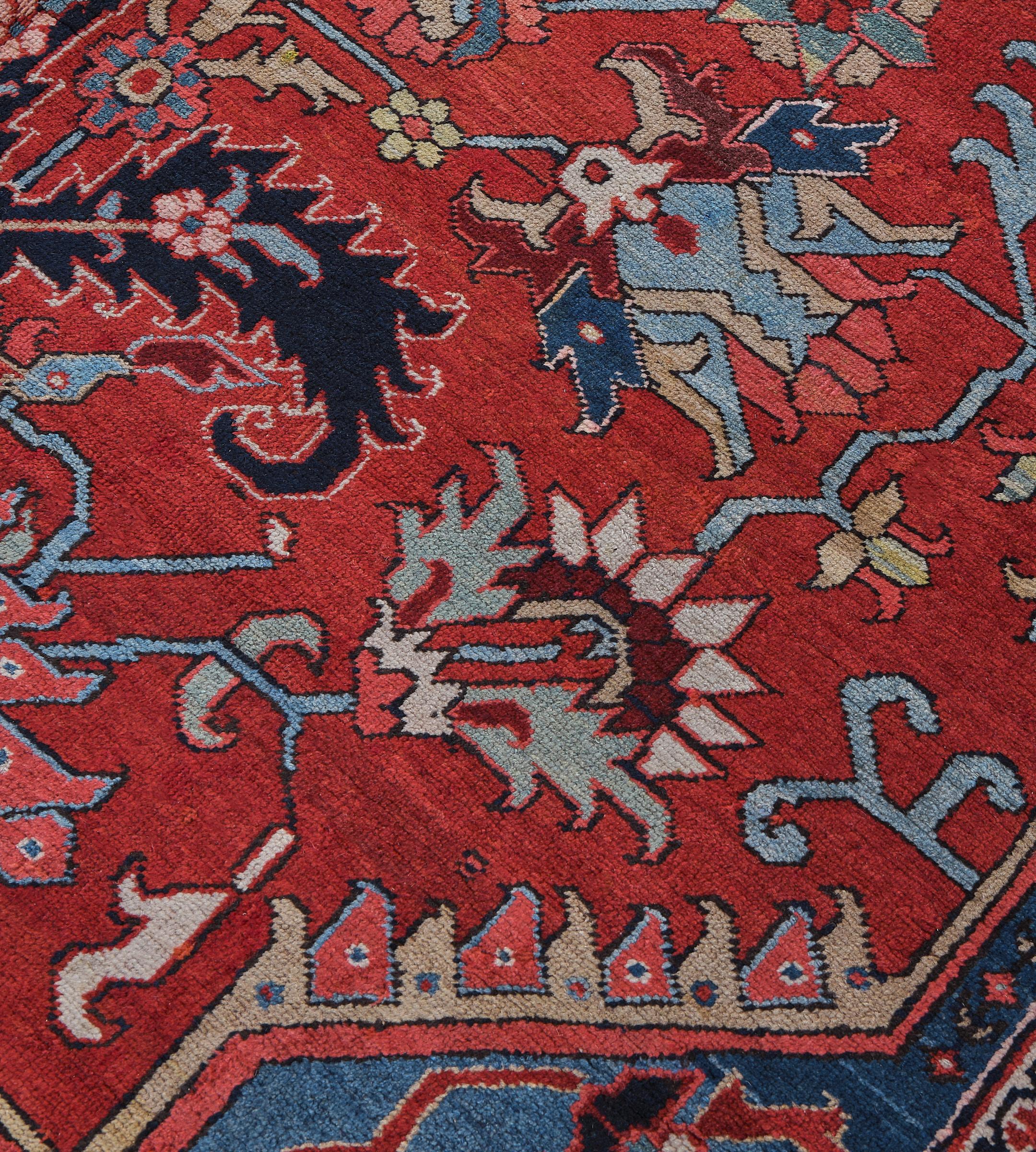 Traditional Antique Circa-1900 Brick-Red and Indigo Floral Persian Serapi Rug For Sale 3