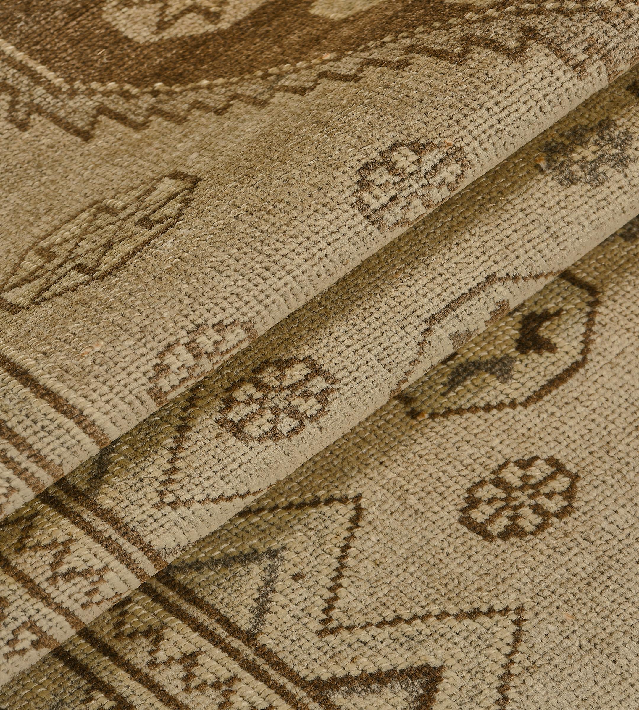 Traditionell Antik Circa-1920 Braun Floral Wolle Malayer Läufer im Angebot 2