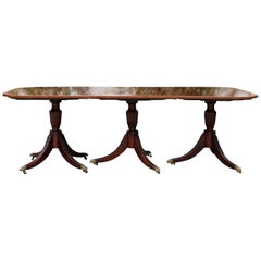 Traditional Used Duncan Fife Style Mahogany Expandable Wood Dining Table