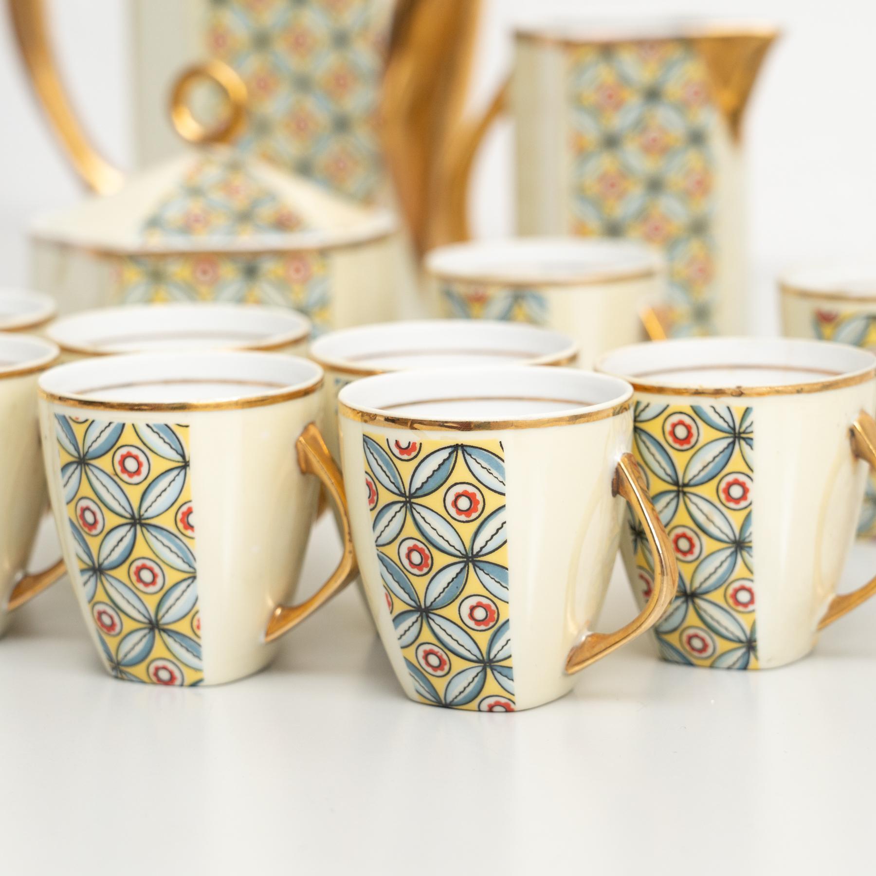 traditional french coffee cups