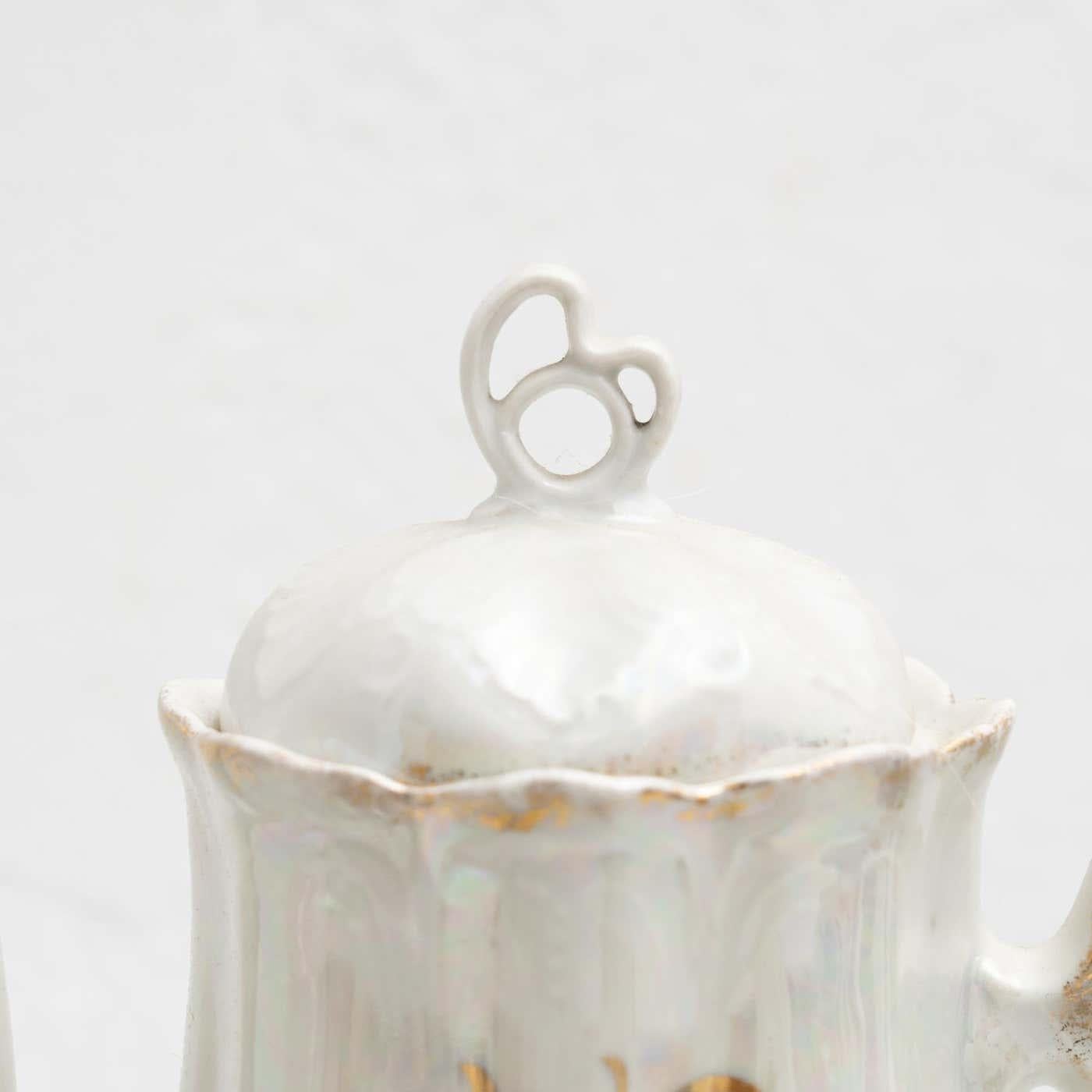 Traditional Antique French Porcelain Coffee Set of 14 Pieces, circa 1940 5