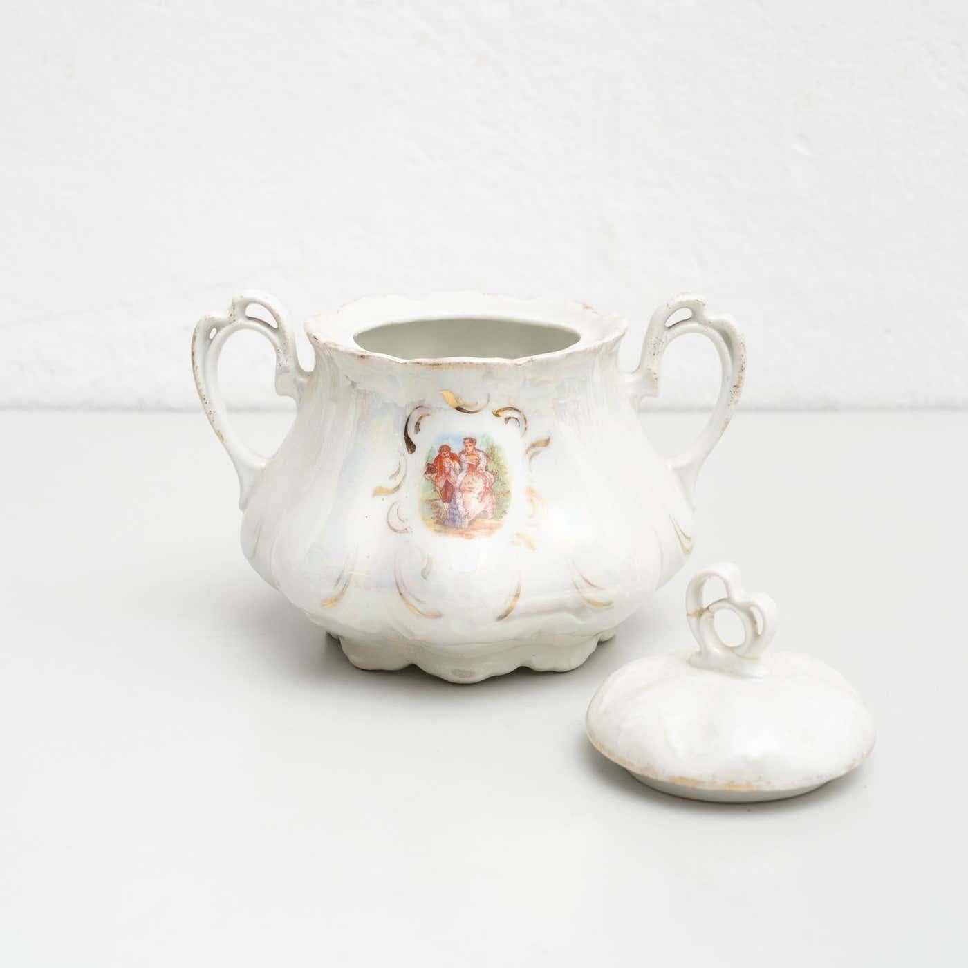 Traditional Antique French Porcelain Coffee Set of 14 Pieces, circa 1940 14