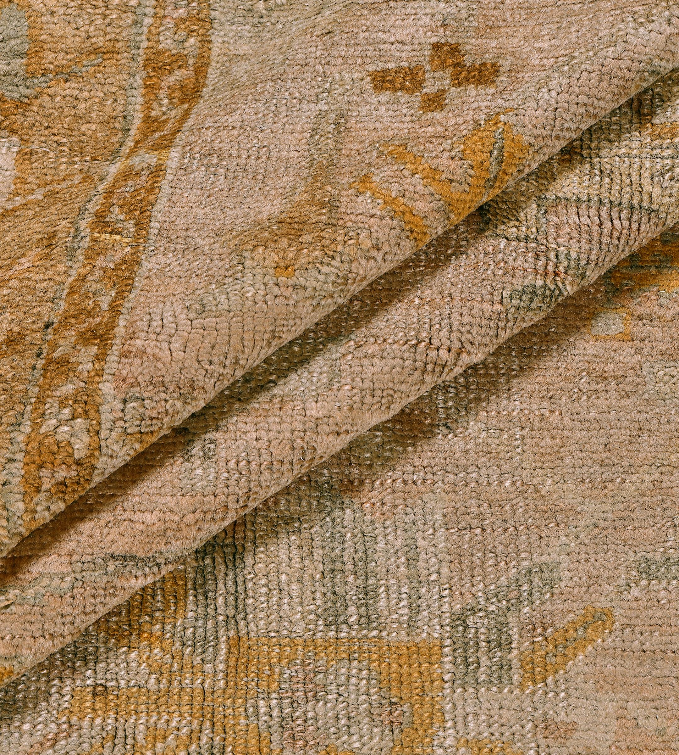 Traditional Antique Hand-woven Dusty-Rose Turkish Oushak Rug For Sale 4