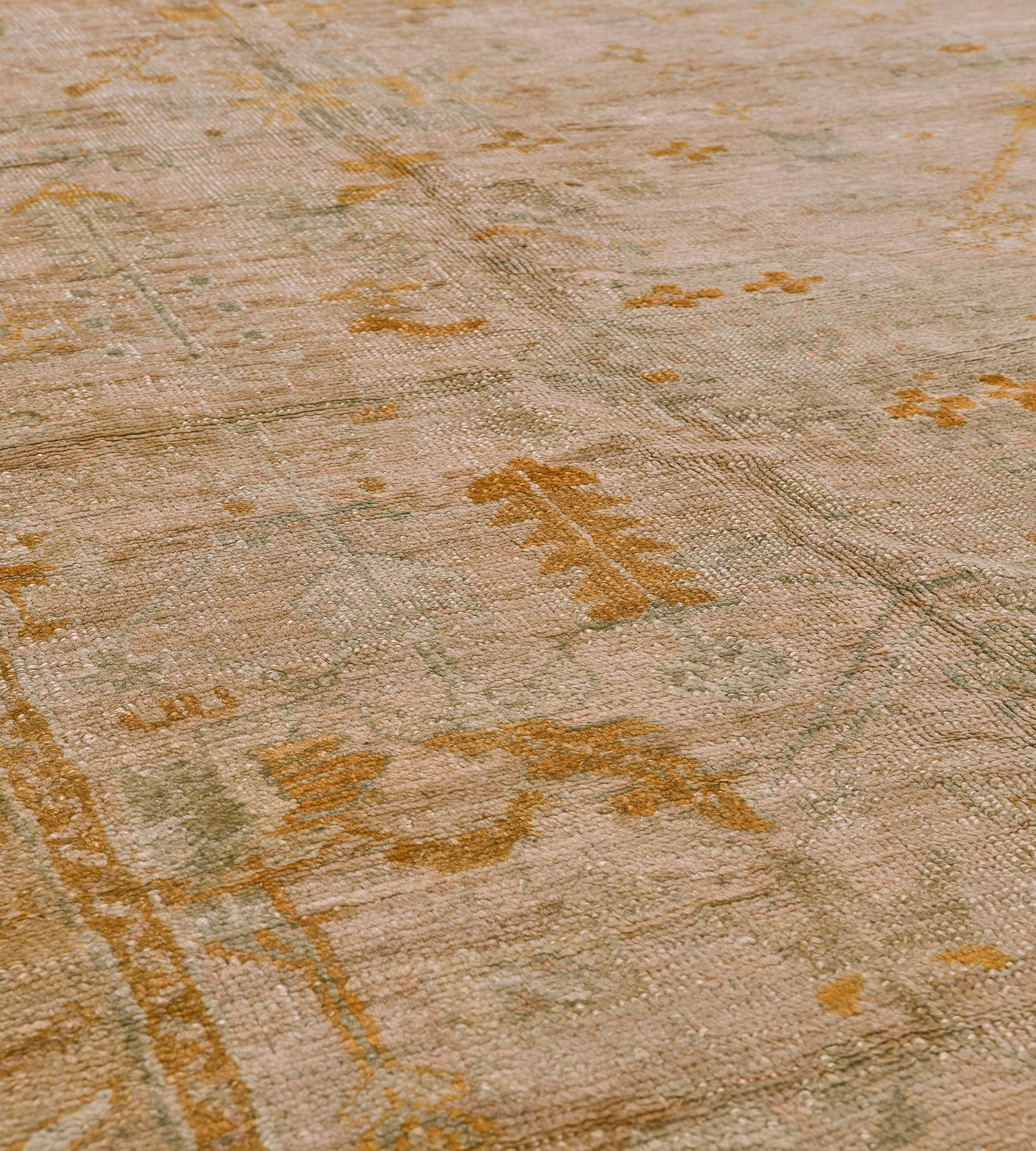 Hand-Knotted Traditional Antique Hand-woven Dusty-Rose Turkish Oushak Rug For Sale