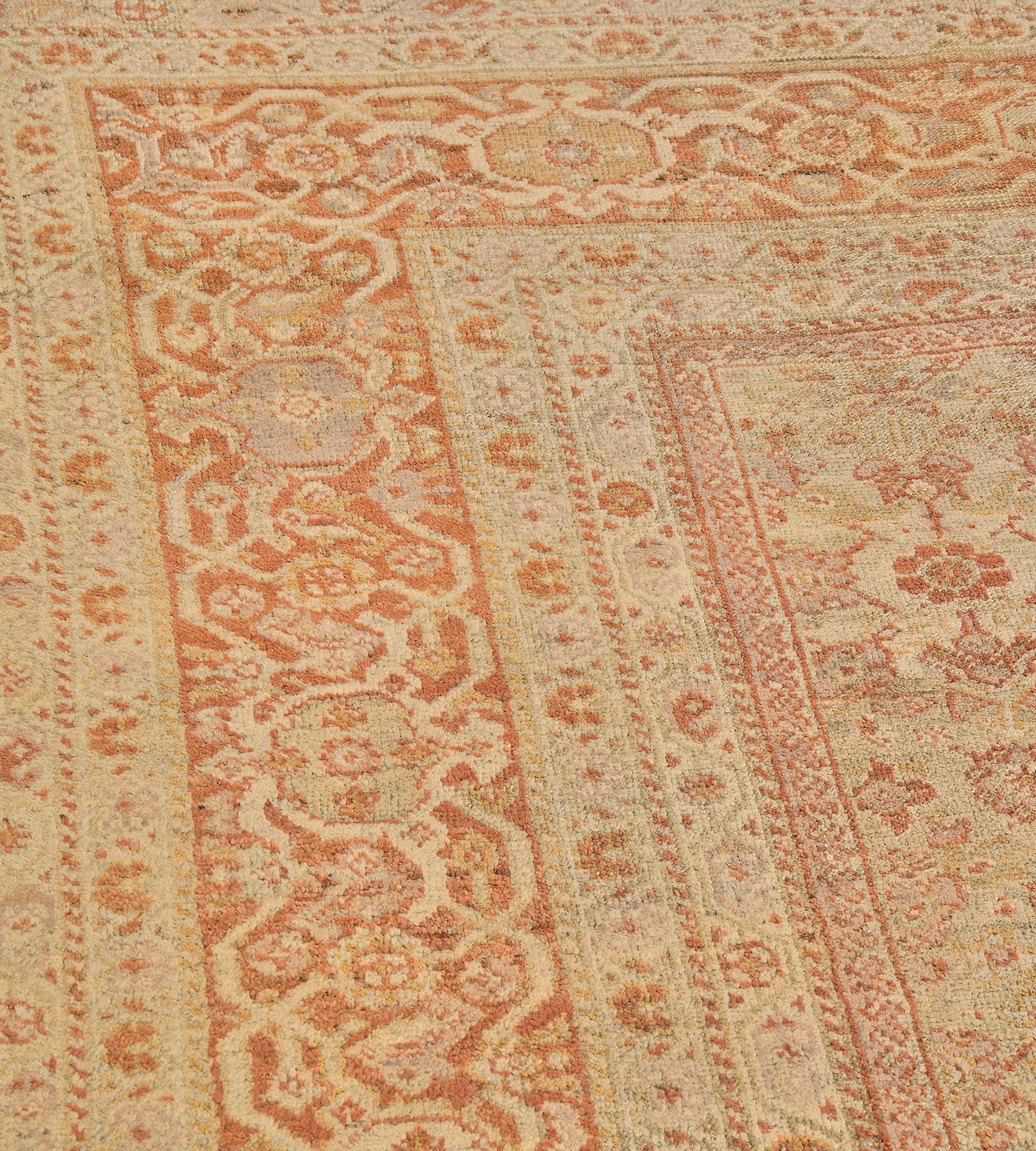 Traditional Antique Hand-Woven Floral Persian Ziegler Sultanabad Rug In Good Condition For Sale In West Hollywood, CA