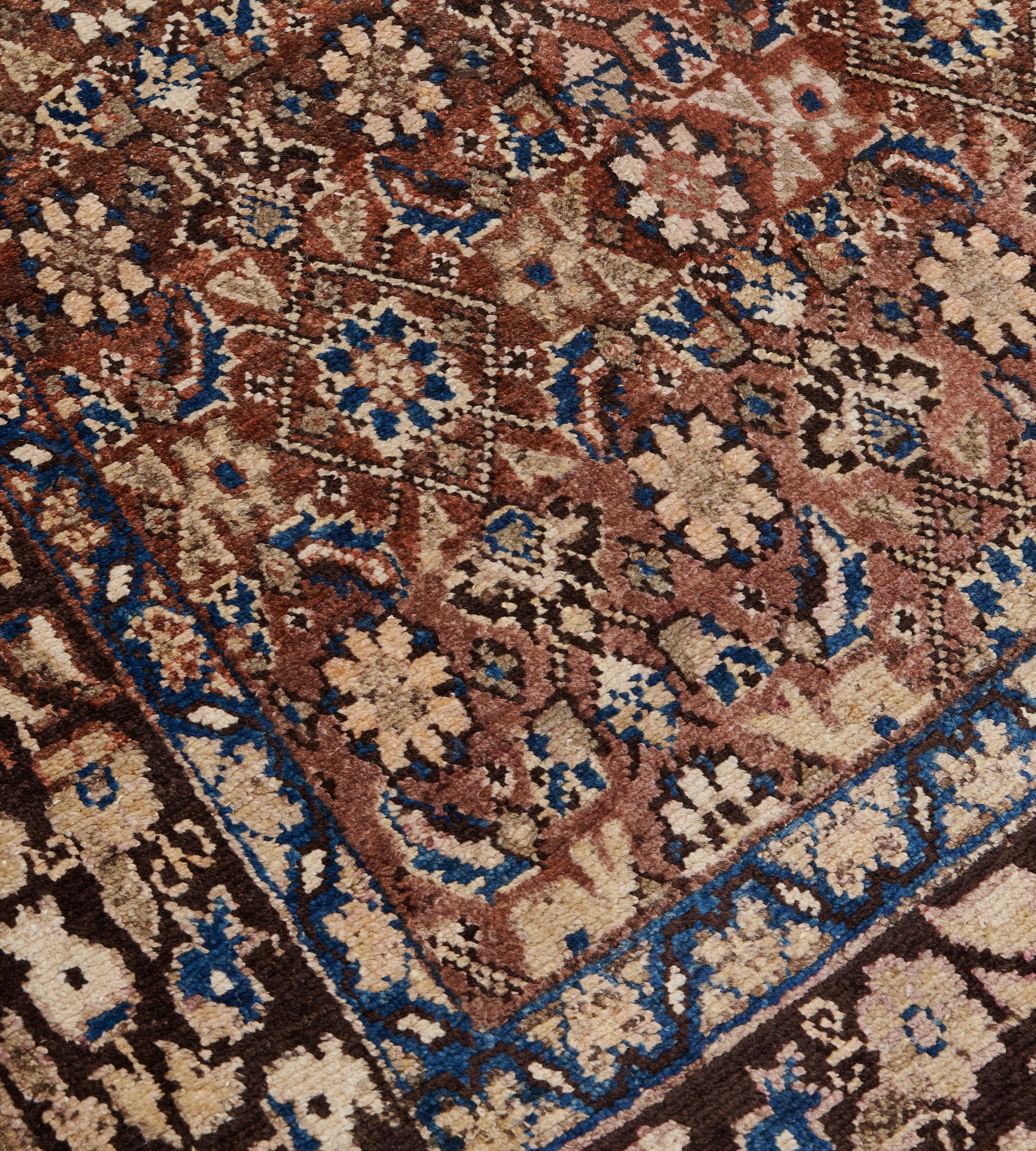 Traditional Antique Handwoven Persian Bidjar Rug In Good Condition For Sale In West Hollywood, CA