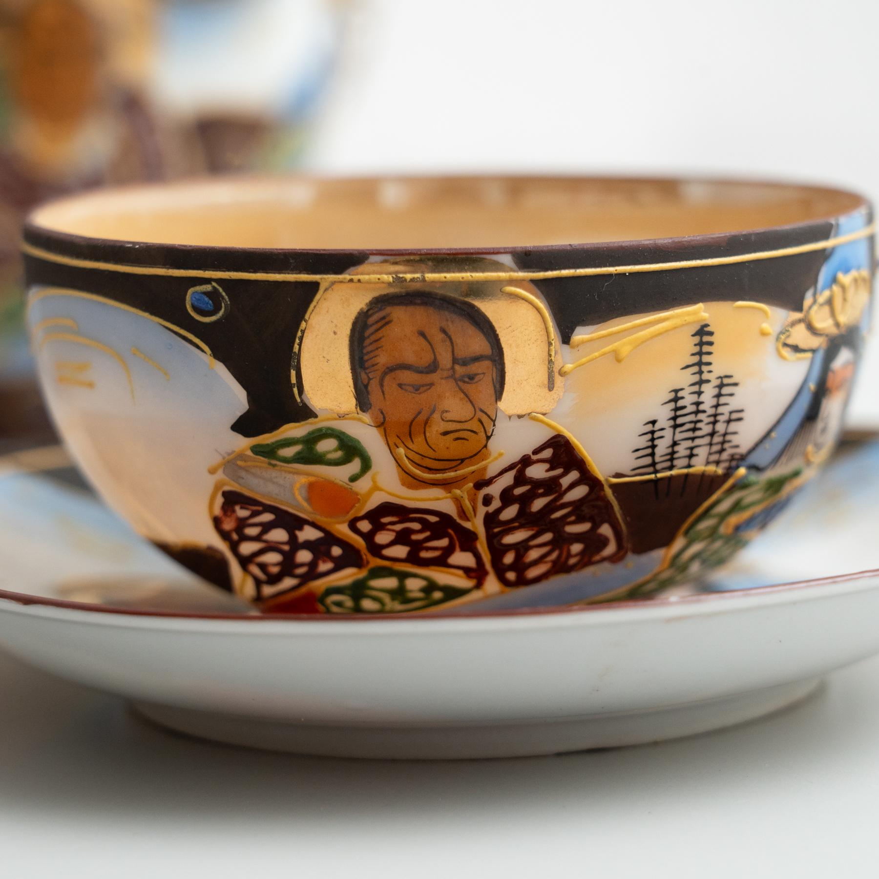 Ceramica Antico set da tè tradizionale in porcellana giapponese, 1950 circa in vendita