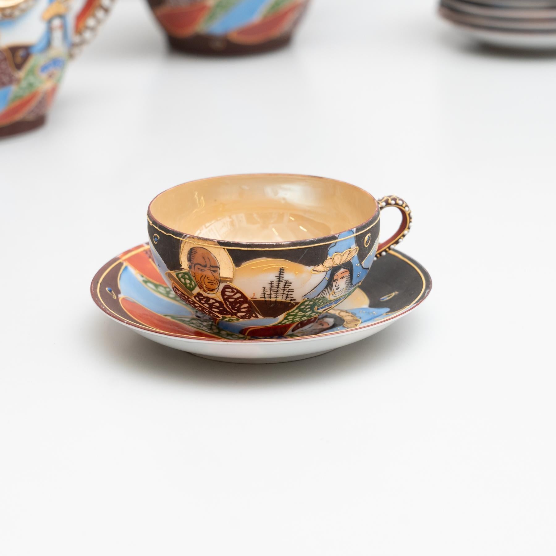 Traditionelles antikes japanisches Porzellan-Teeset mit 23 Pieces, um 1950 (Moderne der Mitte des Jahrhunderts)