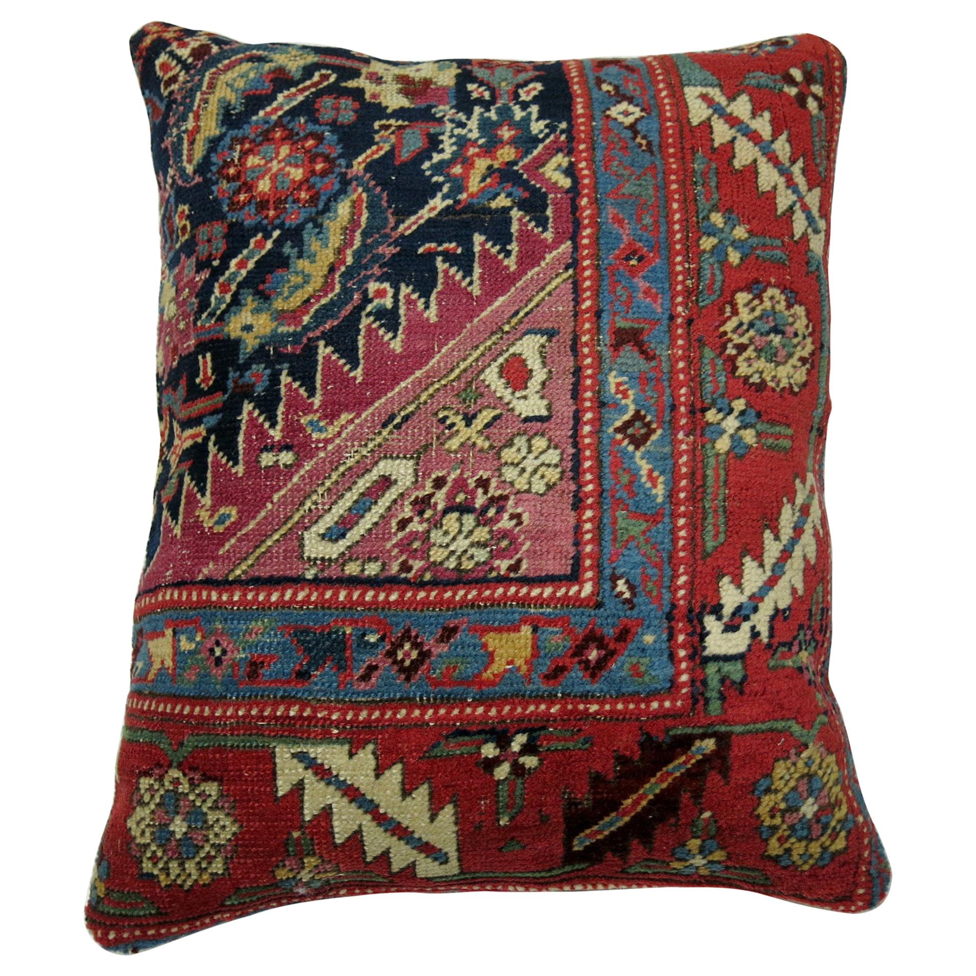 Klassisches antikes Karabagh-Teppich-Kissen im Angebot