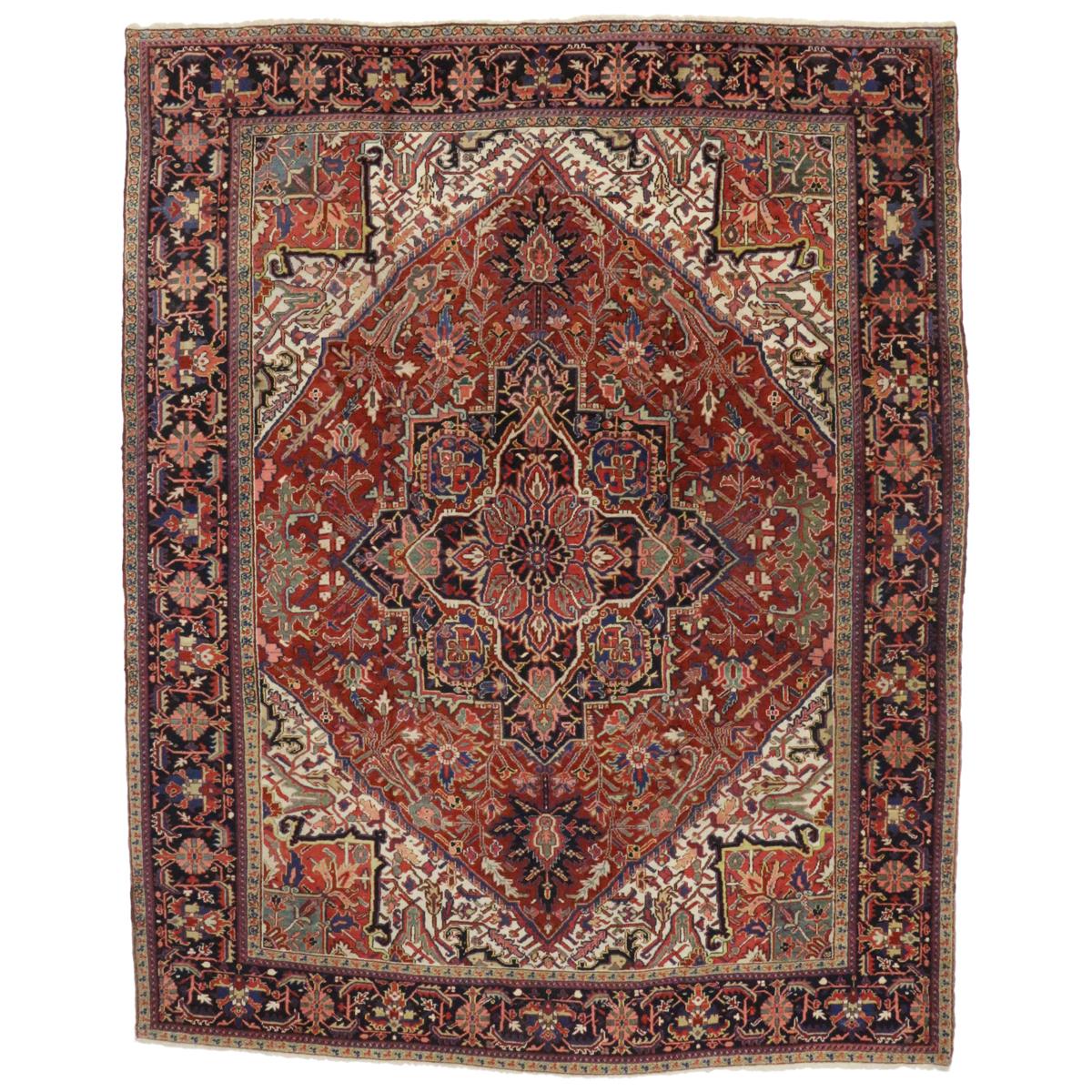 Tapis persan traditionnel ancien Heriz avec maison de manoir de style campagnard anglais