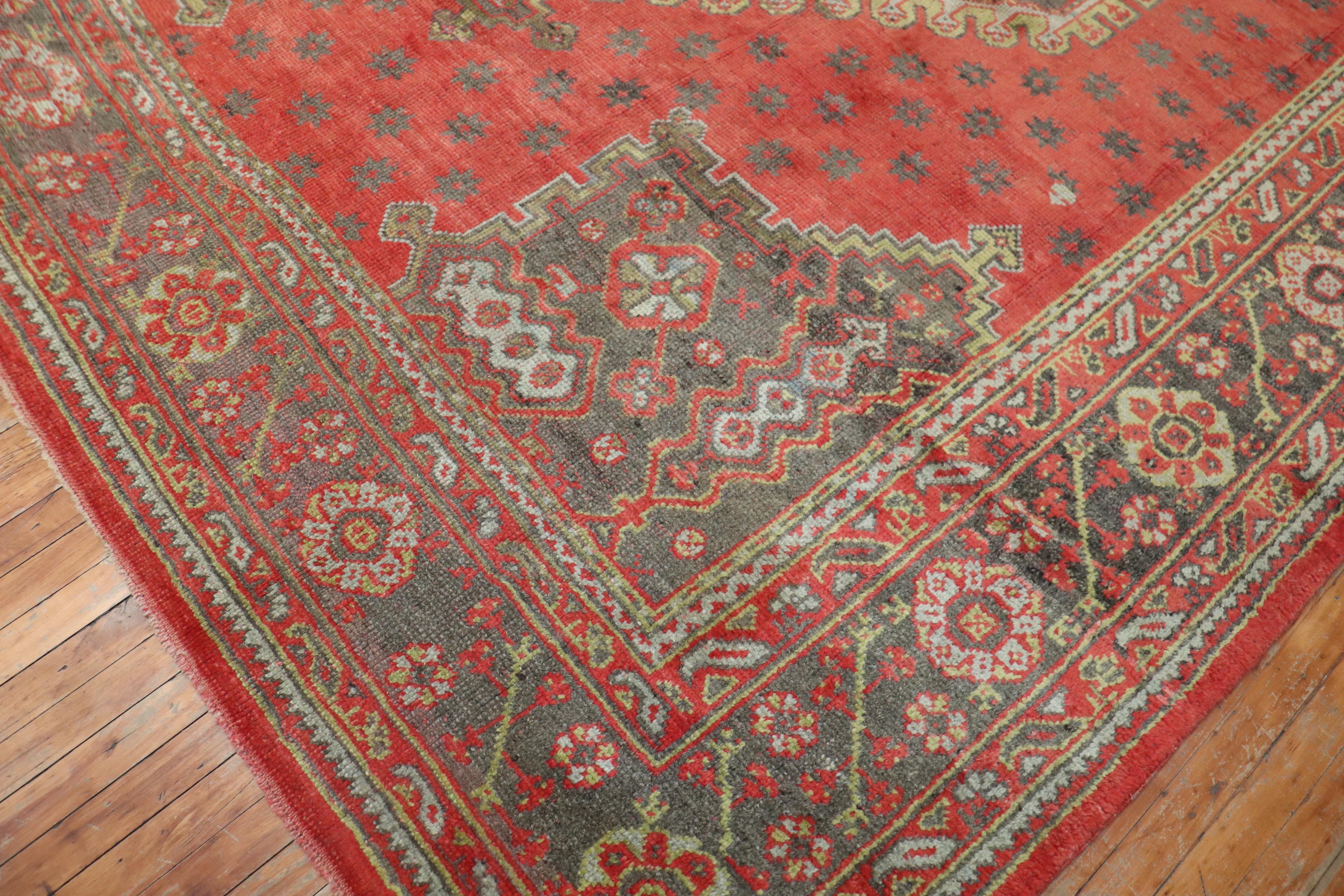 Traditional Antique Turkish Oushak Carpet, 20th Century In Good Condition For Sale In New York, NY
