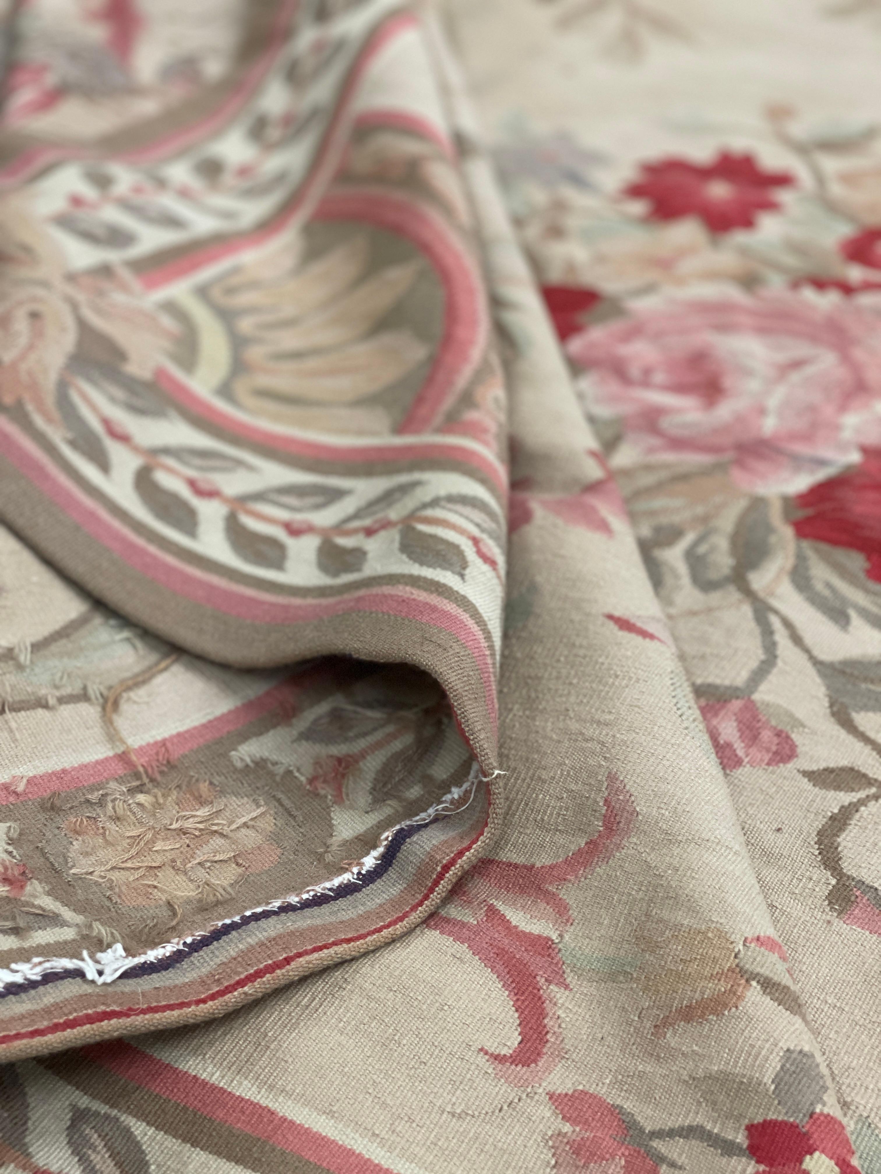 Traditional Aubusson Rug Pink Beige Handwoven Floral Carpet Wool Livingroom Rug  For Sale 1