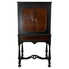 Traditional Bar Cabinet With Dropfront