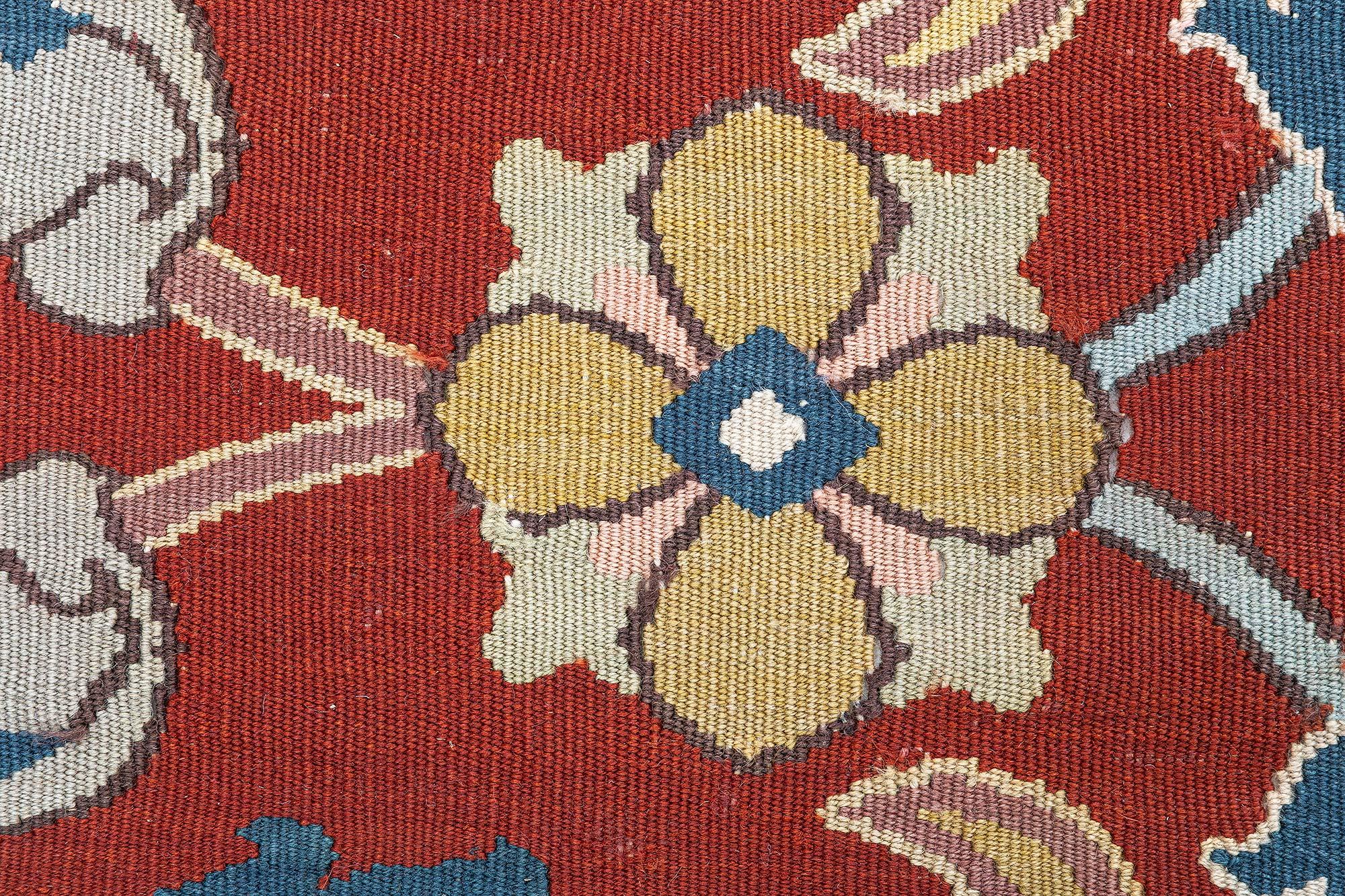 Chemin de table traditionnel en laine nouée à la main de Bessarabie Doris Leslie Blau
Taille : 4'7