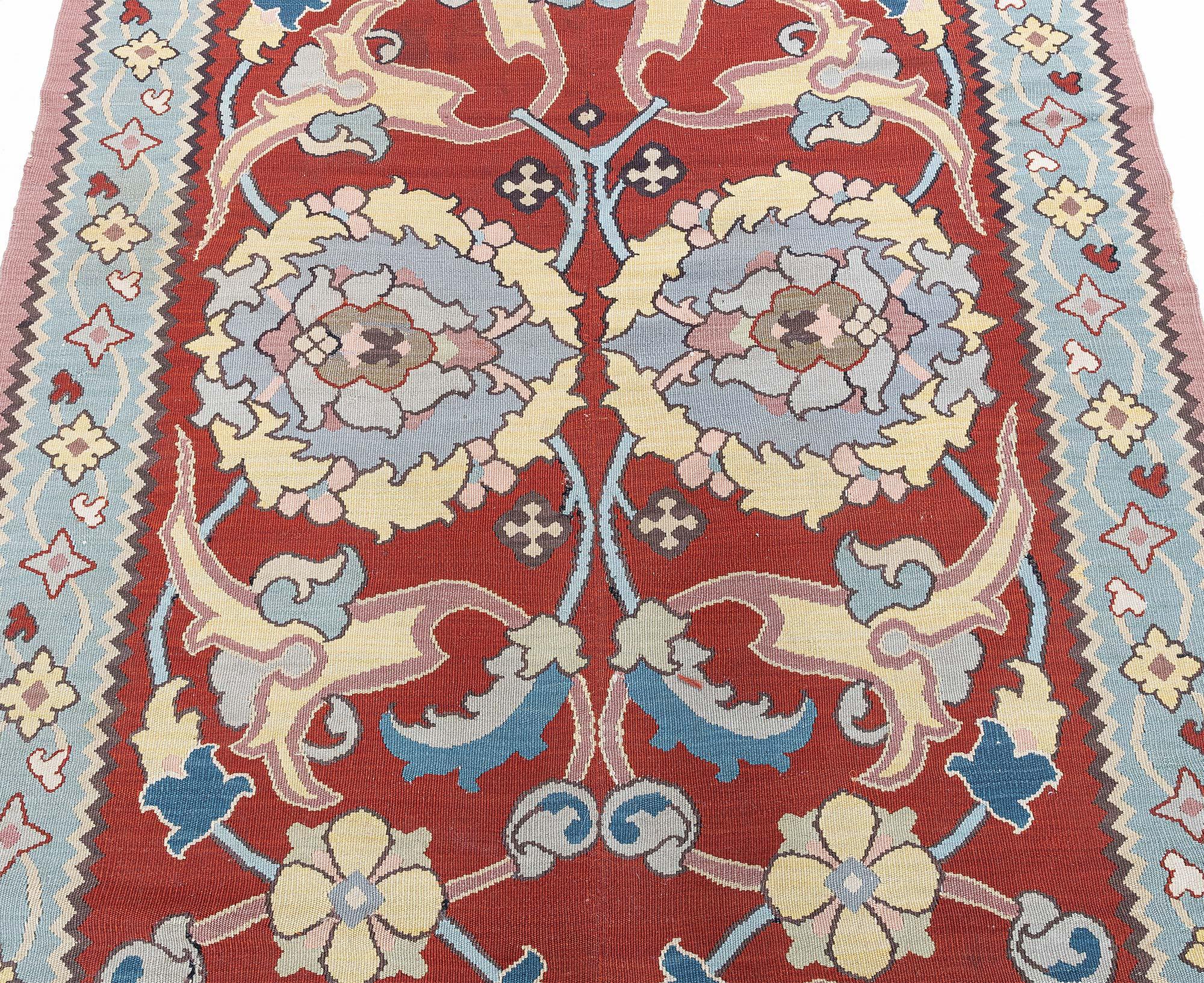 Bessarabique Chemin de table traditionnel en laine nouée à la main de Bessarabie Doris Leslie Blau en vente