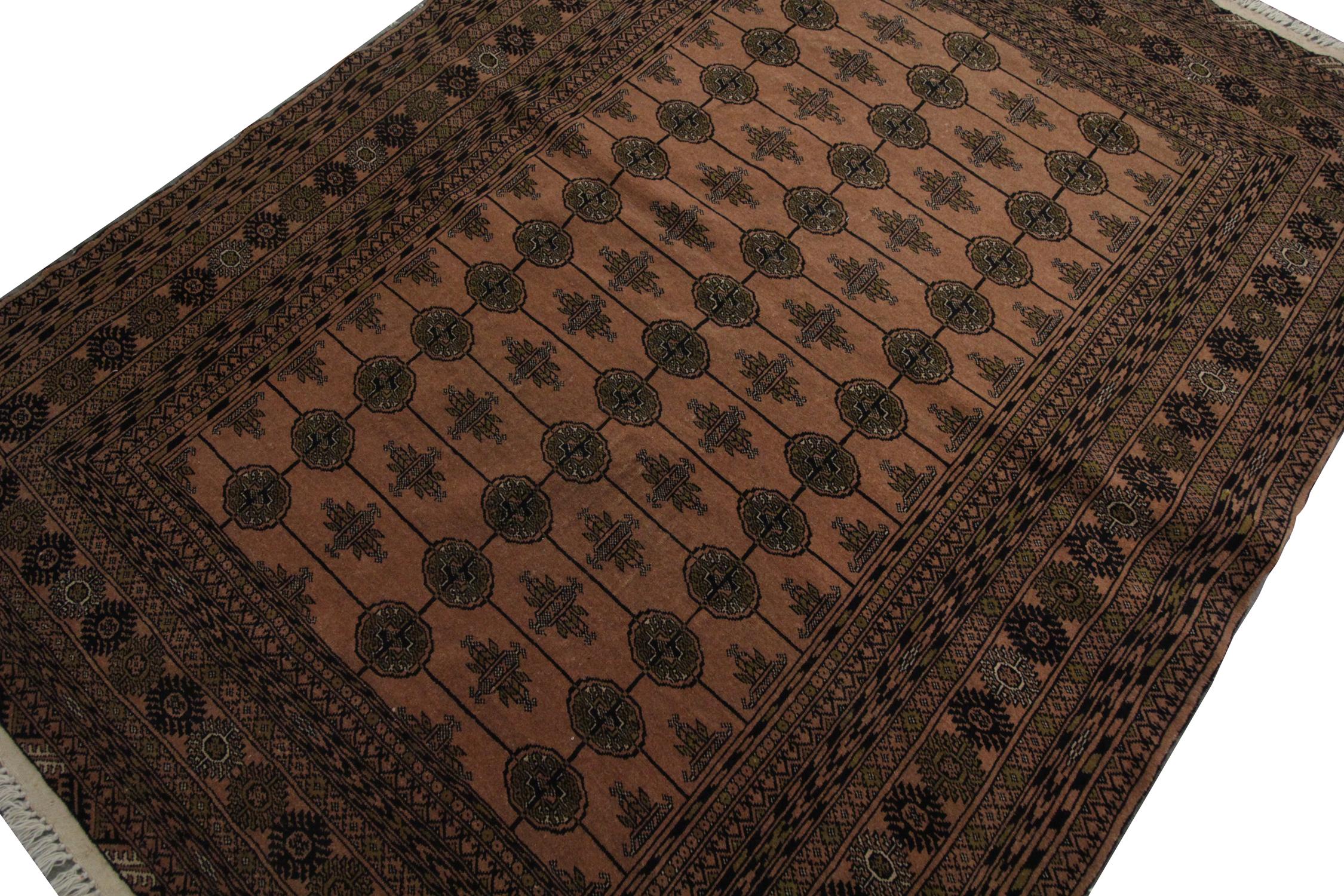 Traditioneller Bokhara Vintage Teppich:: handgefertigter Wollteppich für das Schlafzimmer (Stammeskunst) im Angebot