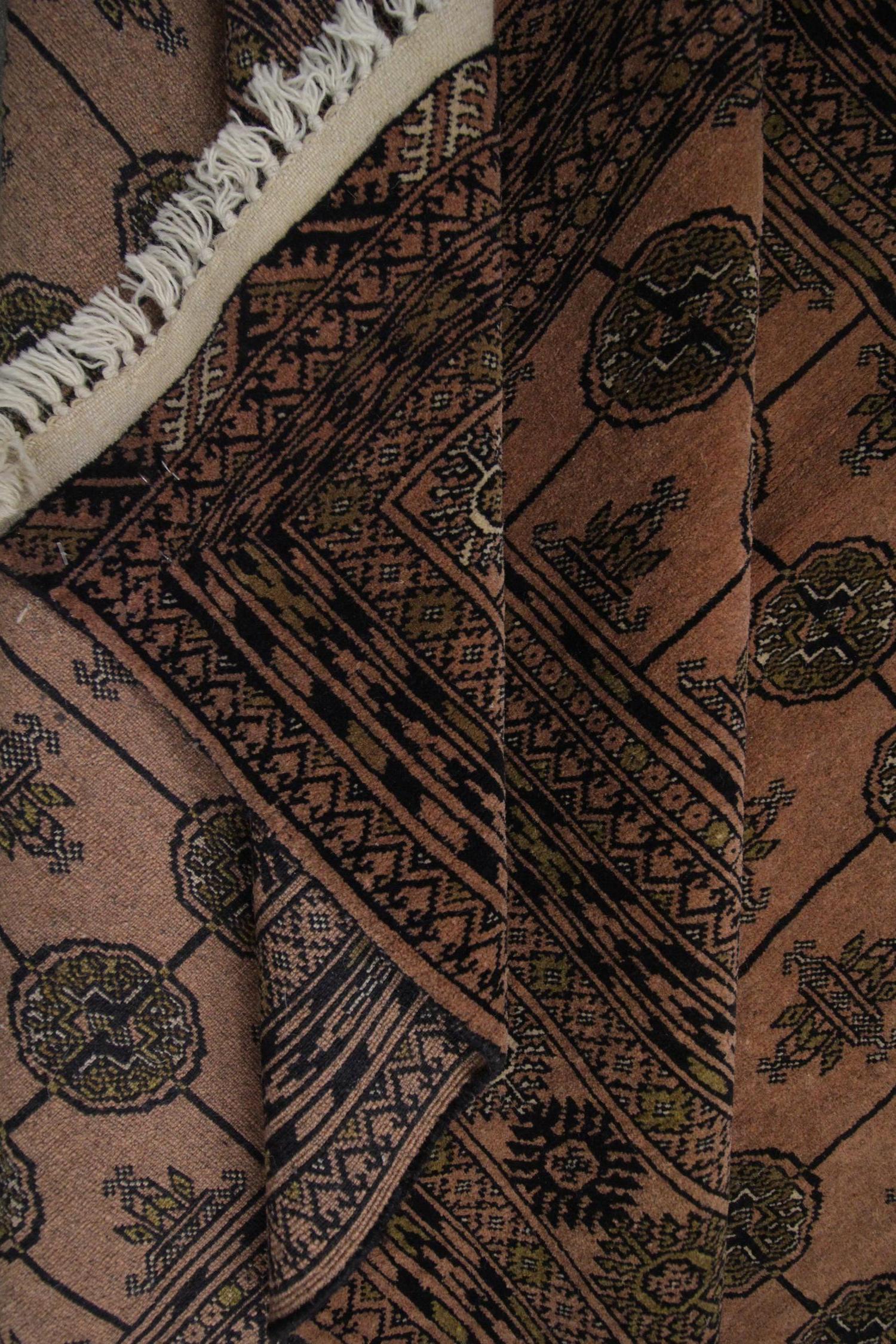 Traditional Bokhara Vintage Rug, Handmade Carpet Wool Rug for Bedroom For Sale 1