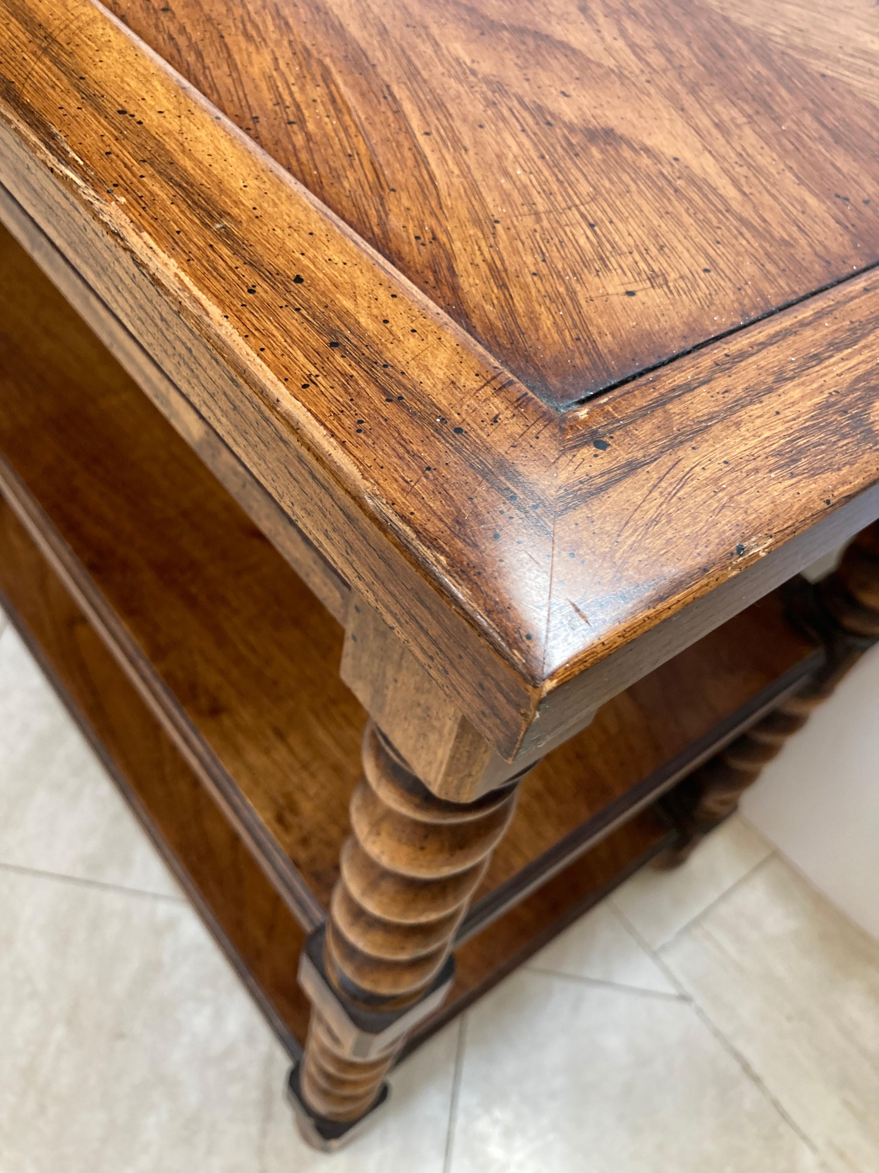 Hand-Crafted Traditional Brandt Furniture Accent Tier Side Table