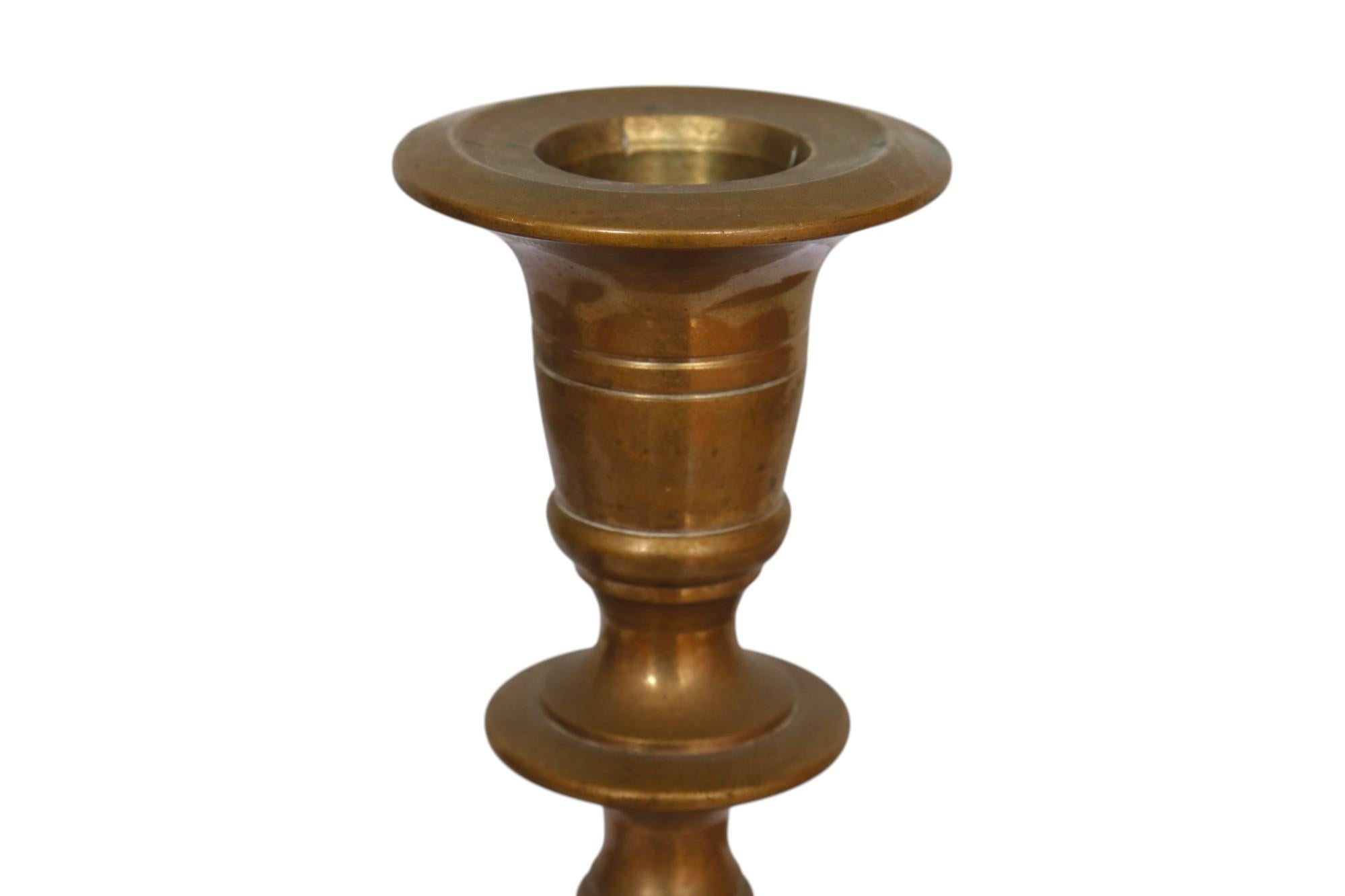 Traditional Brass Candlestick Holders, a Pair In Good Condition For Sale In Bradenton, FL