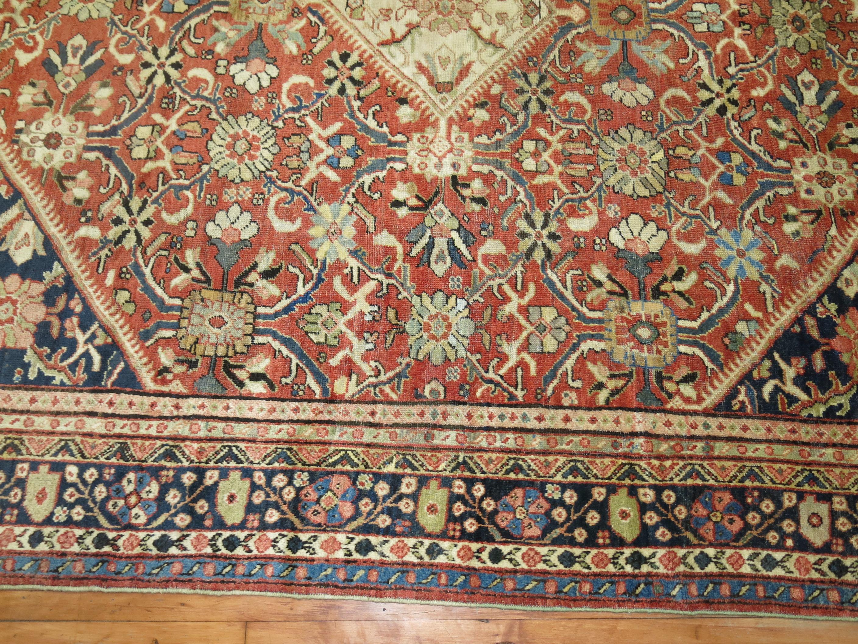 Tapis persan Mahal traditionnel de couleur brique, taille de pièce Bon état - En vente à New York, NY
