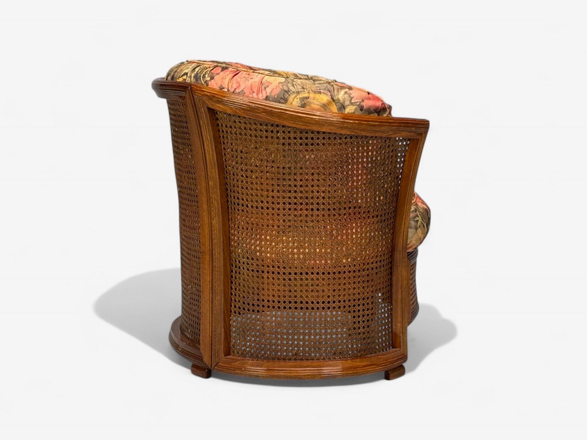 Sillón Tradicional, Caña, Nogal, Respaldo Barril, EEUU, Años 80 en venta 3