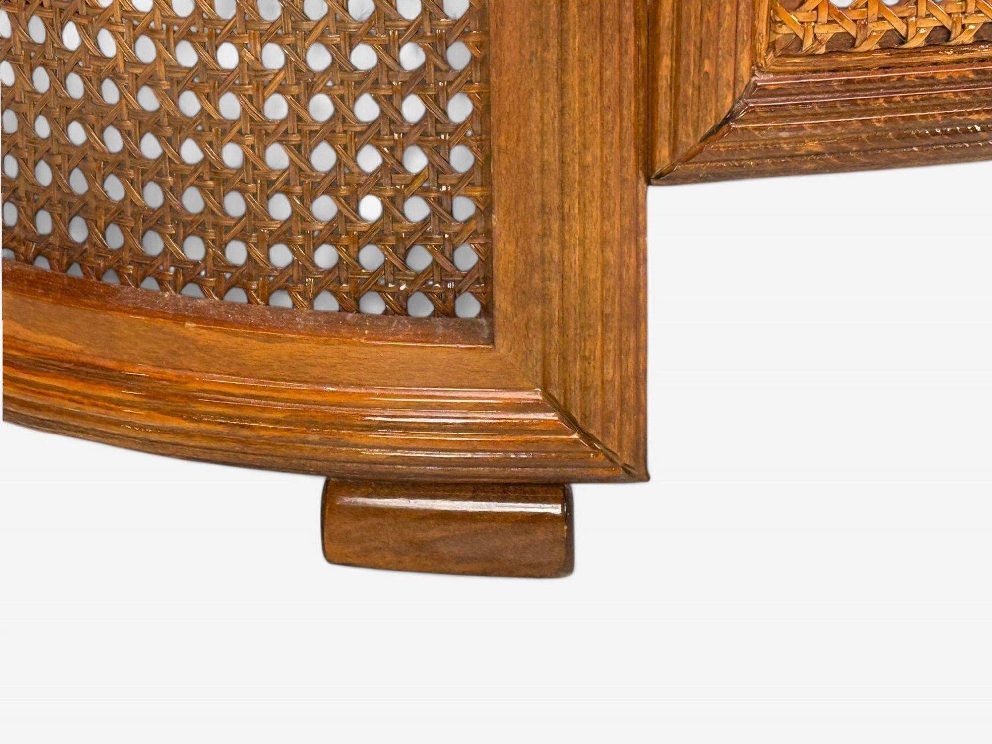 Sillón Tradicional, Caña, Nogal, Respaldo Barril, EEUU, Años 80 en venta 4