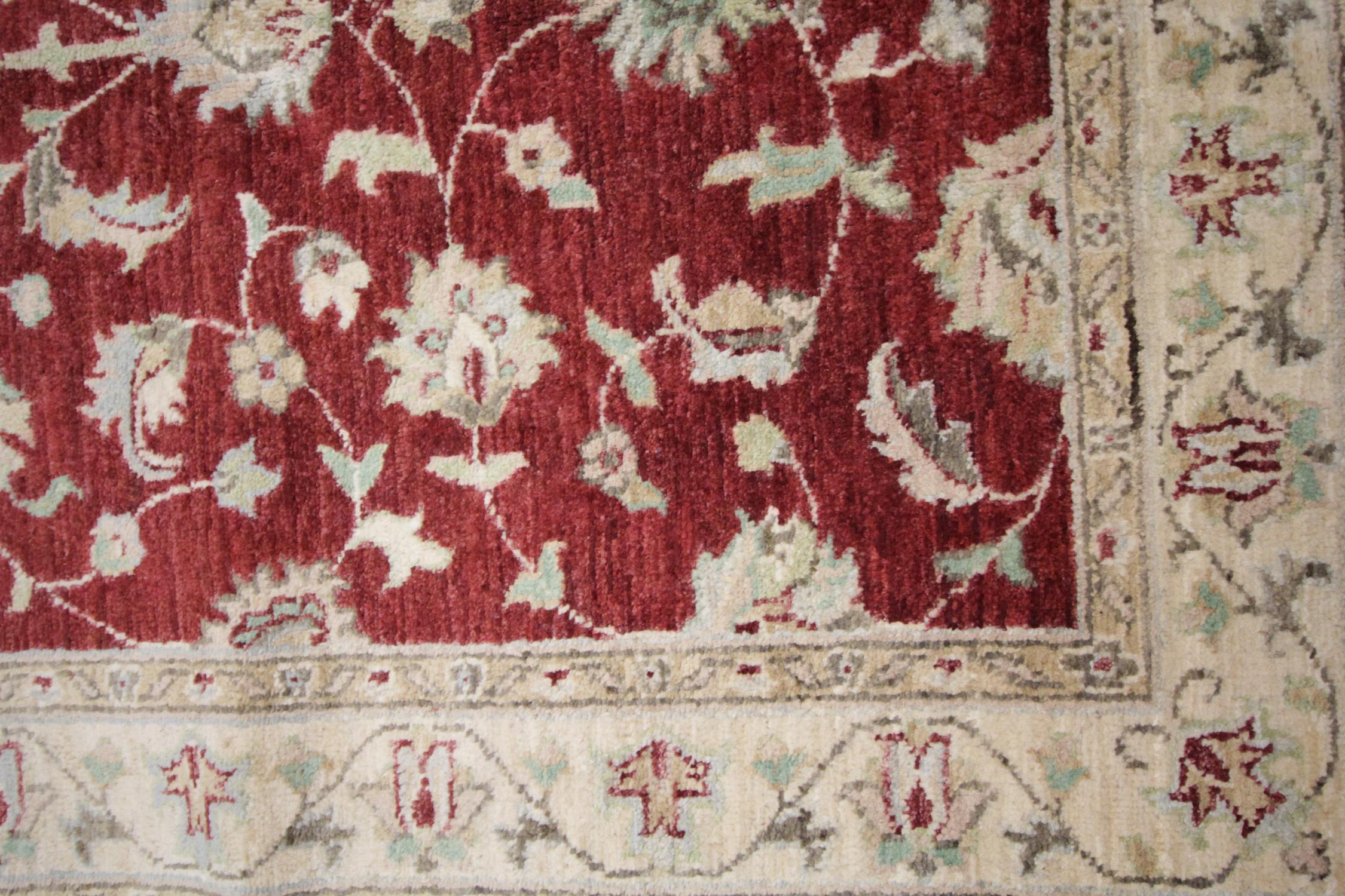 Traditional Carpet Rug Handwoven Floral Wool Red Area Rug For Sale 1