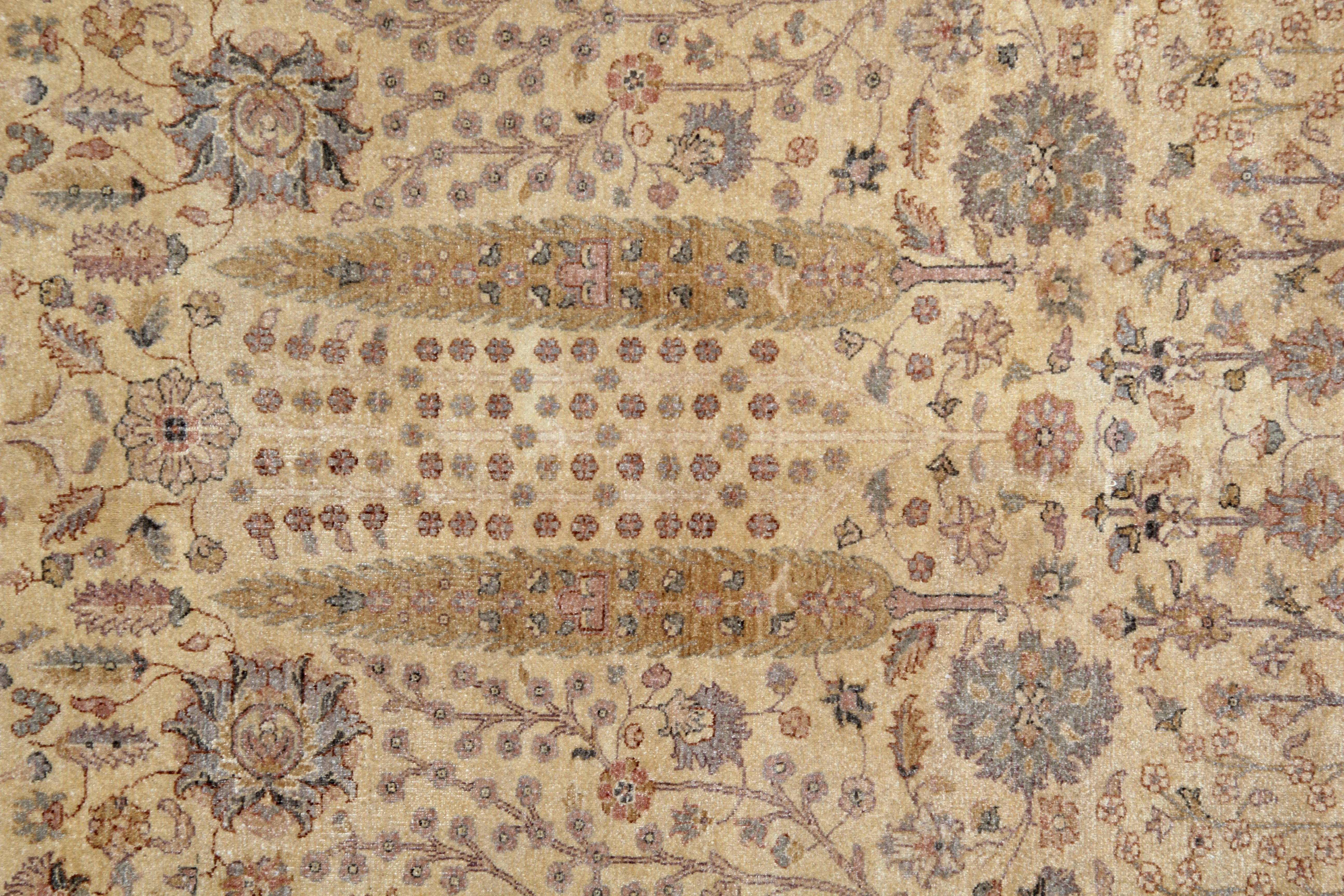 Traditioneller traditioneller Teppich aus Wolle, handgefertigt, orientalischer beiger Teppich im Zustand „Neu“ im Angebot in Hampshire, GB