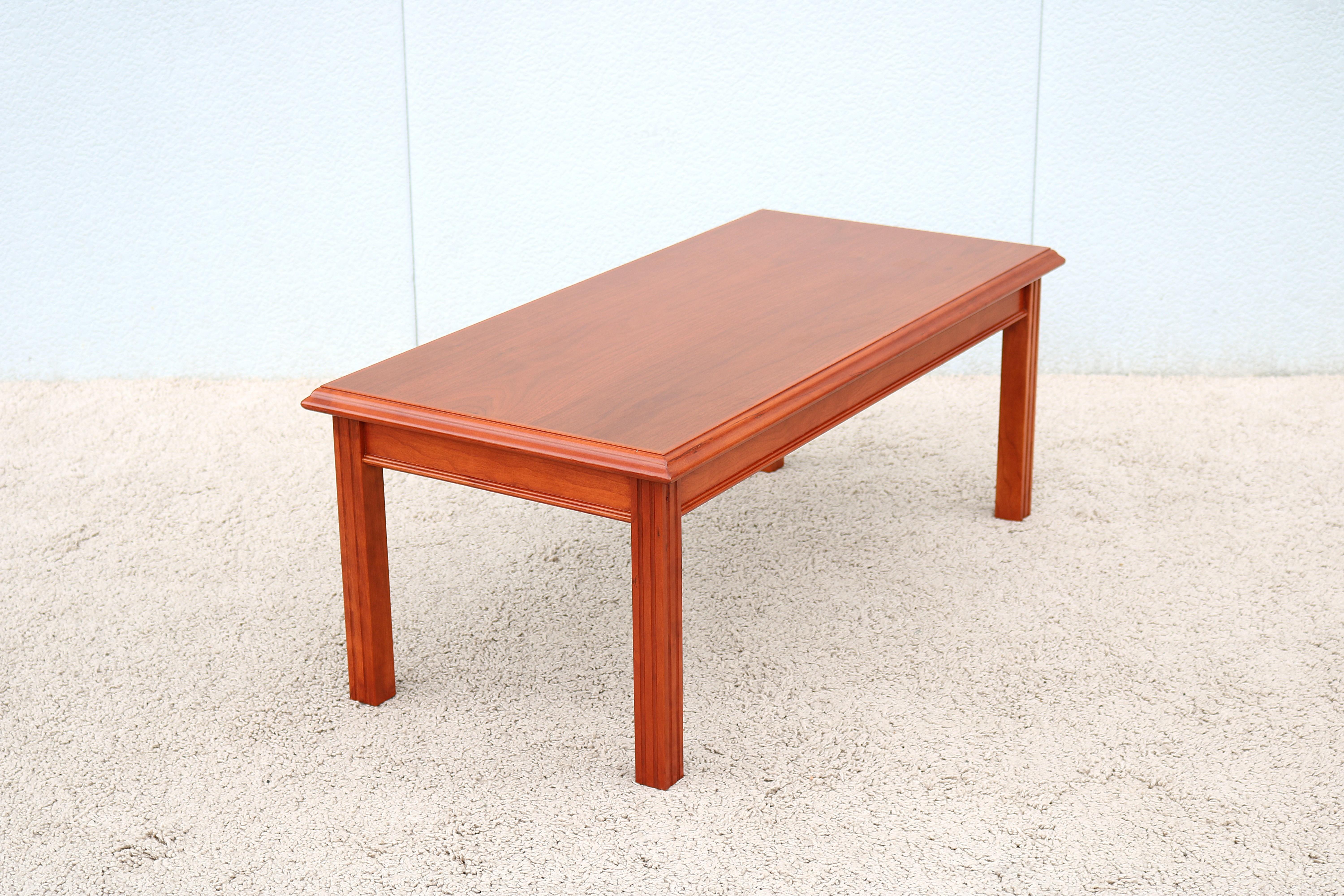 Traditional Classic Arnold Furniture Rectangle Walnut Occasional Coffee Table en vente 6