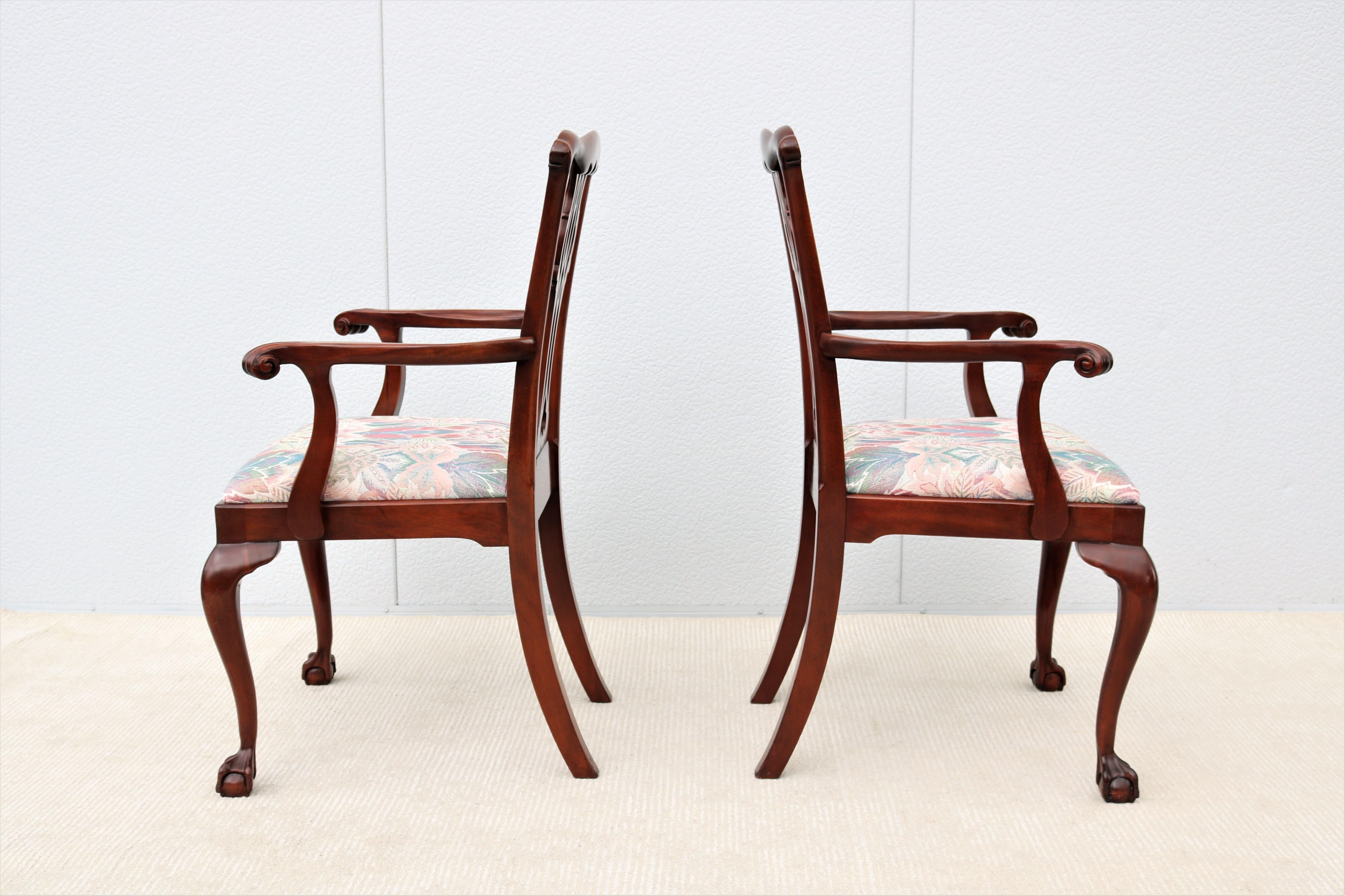 Traditional Classic Chippendale Style Mahogany Armchairs by Councill - a Pair For Sale 5