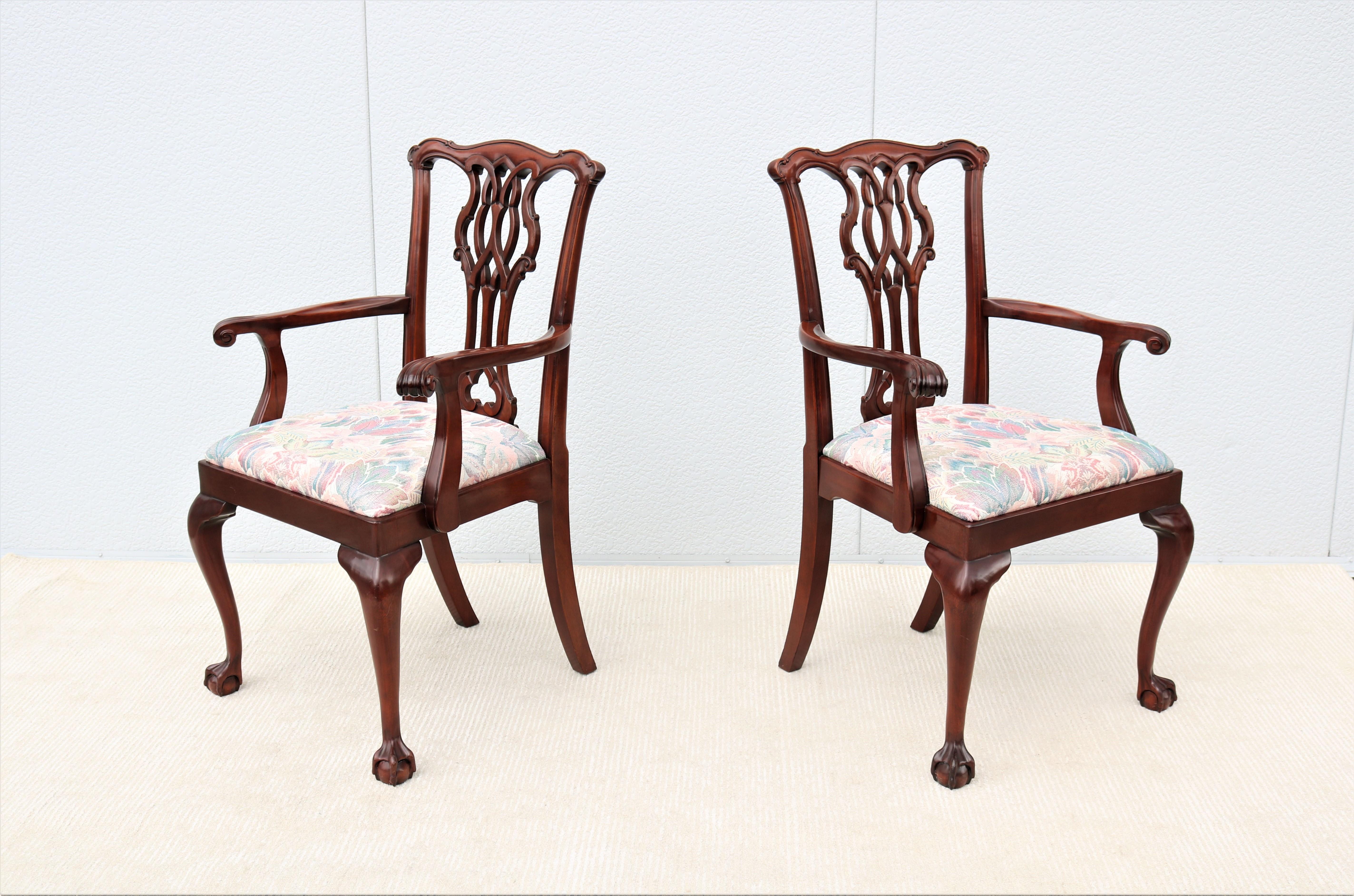 Traditional Classic Chippendale Style Mahogany Armchairs by Councill - a Pair For Sale 1