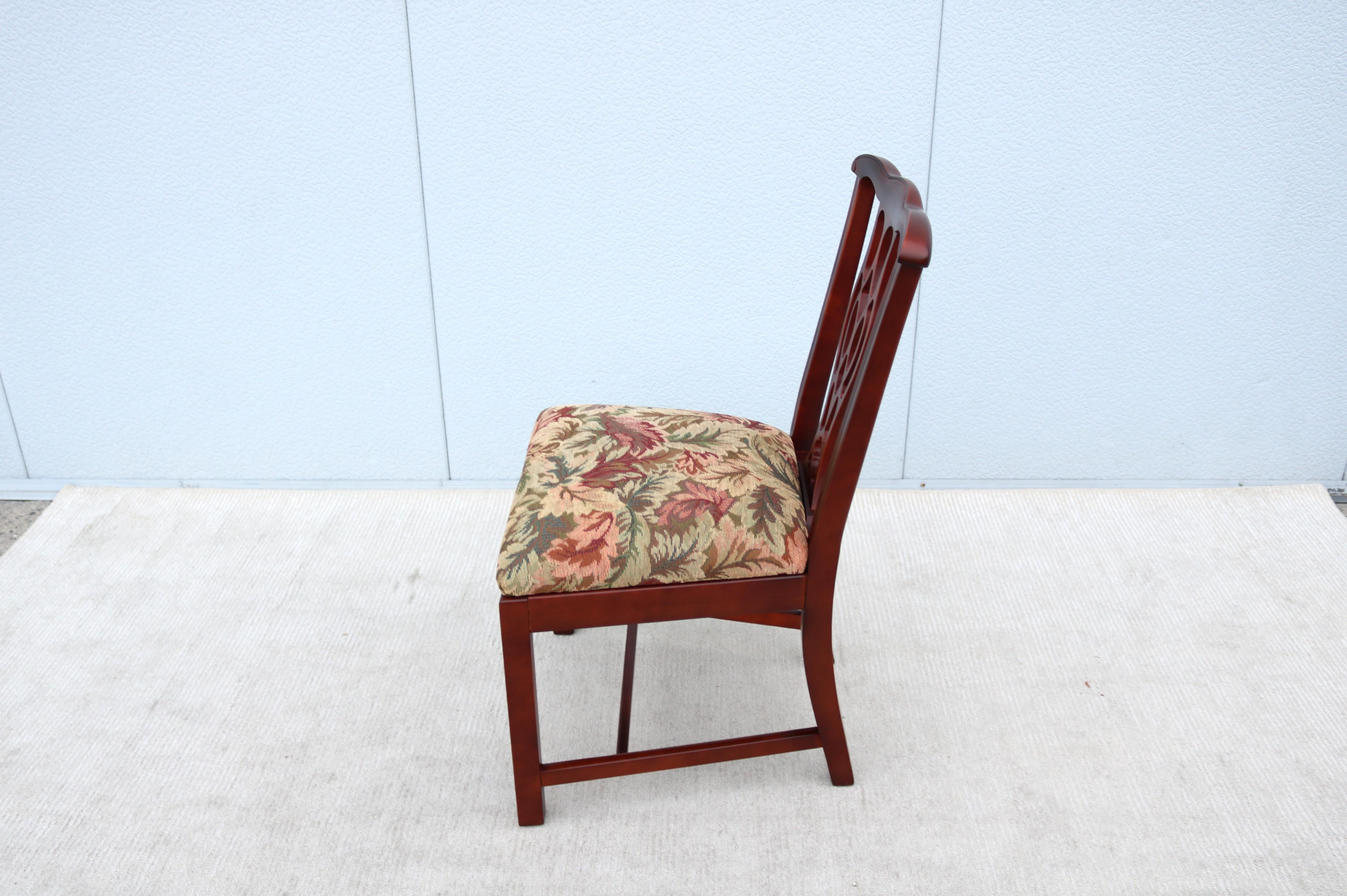 Chaise d'appoint ou d'invité sans accoudoirs en érable, de style Classic Chippendale par Jofco en vente 2