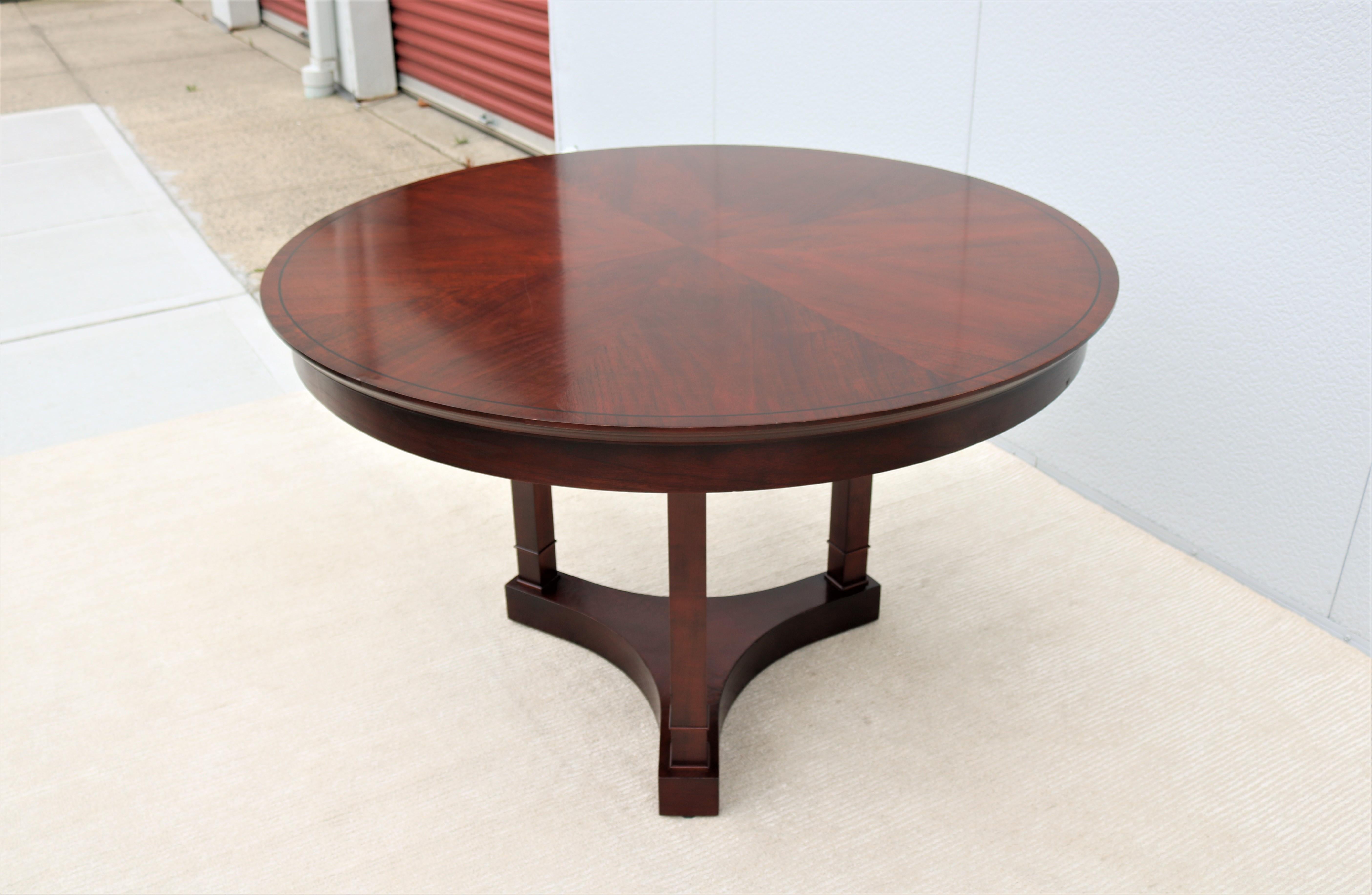 Traditional Classic Kimball Innsbruck Round Wood Dining Table, Conference Table In Good Condition In Secaucus, NJ