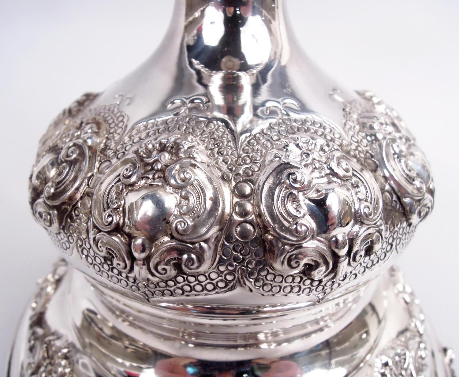 Traditioneller klassischer Hannukah-Menorah aus Sterlingsilber im Angebot 3
