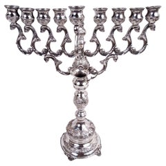 Menorah de Hannouka classique en argent sterling