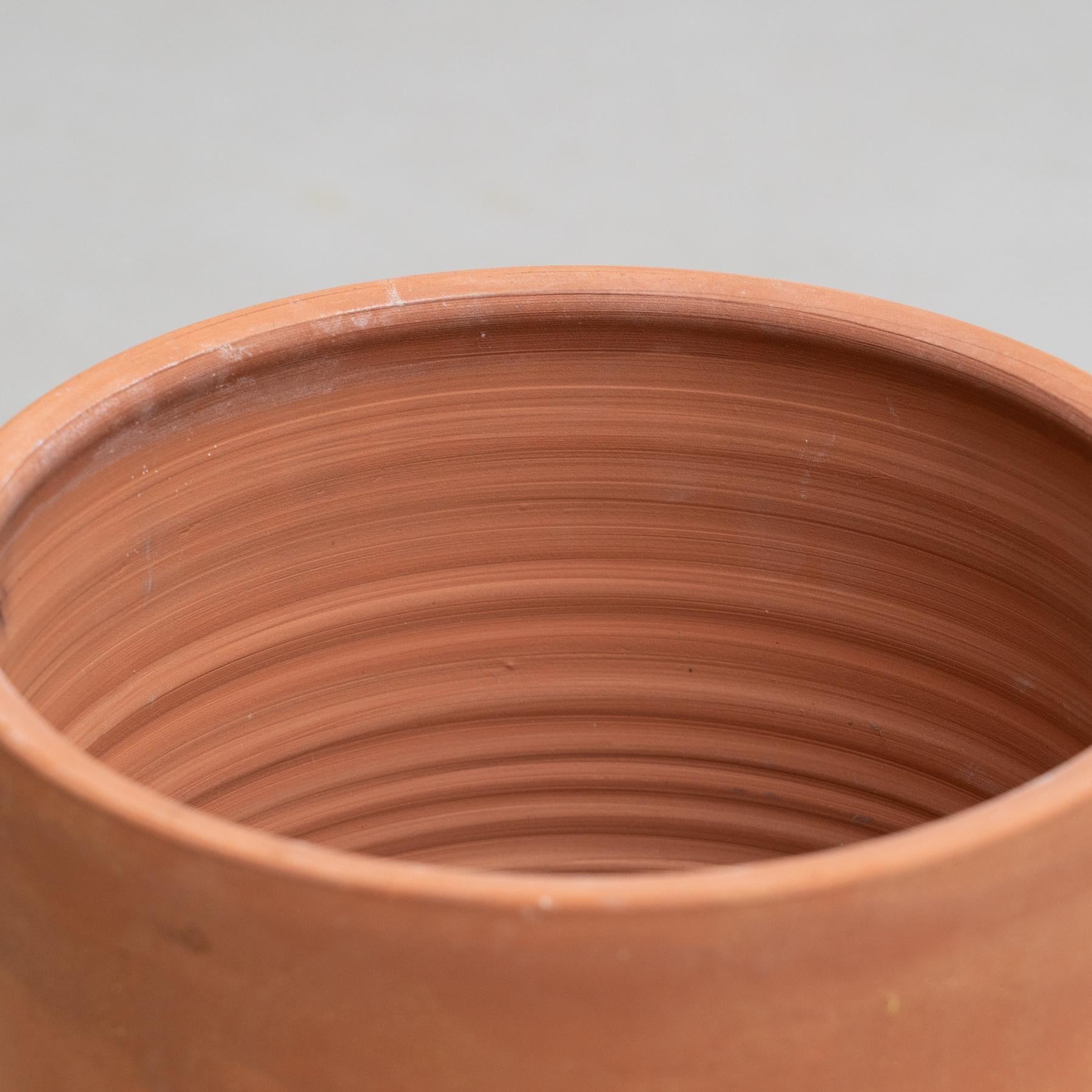Traditional Clay Planter, circa 1960 3