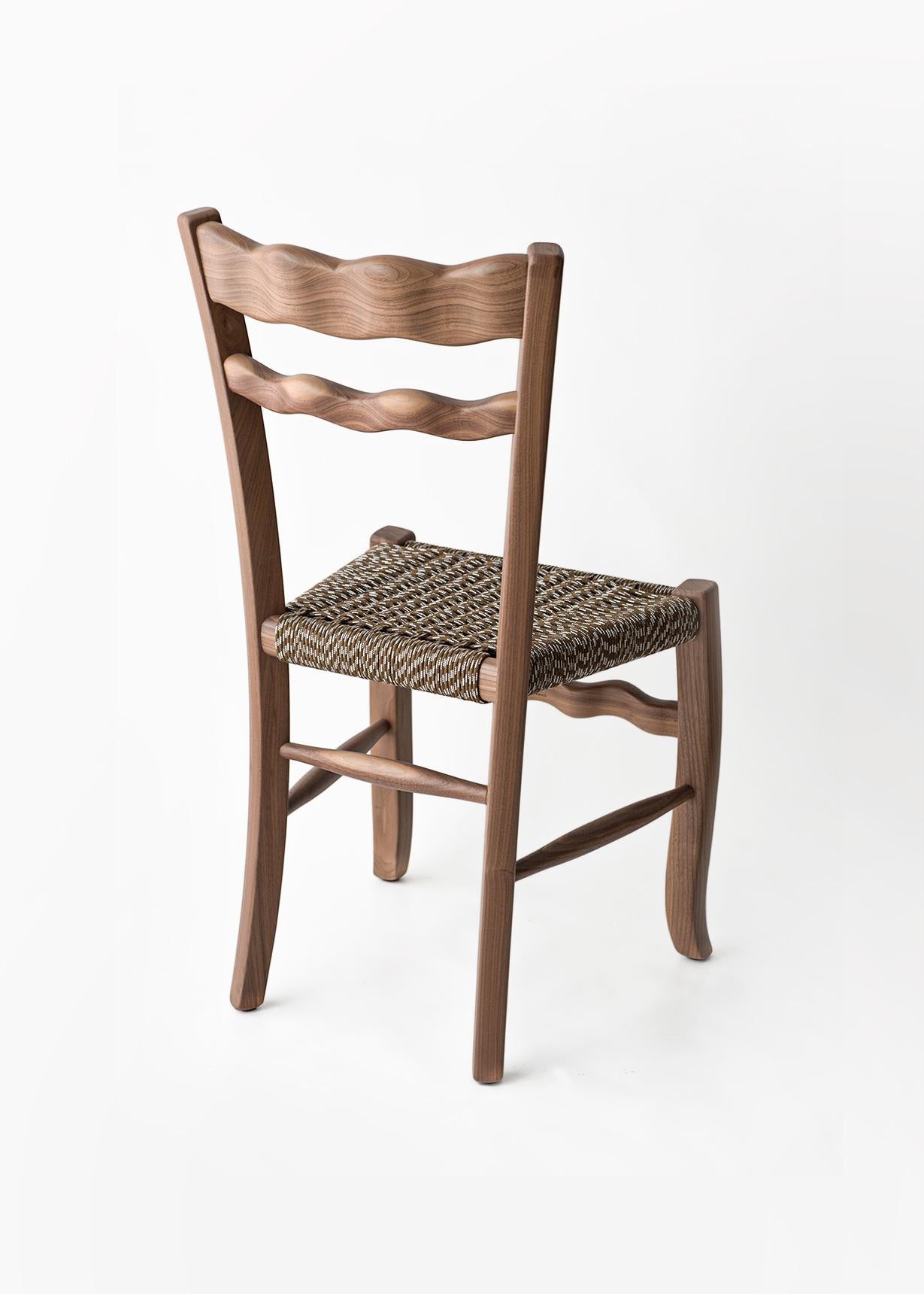Mid-Century Modern Traditional Countryside Italian Walnut Wood Chair 