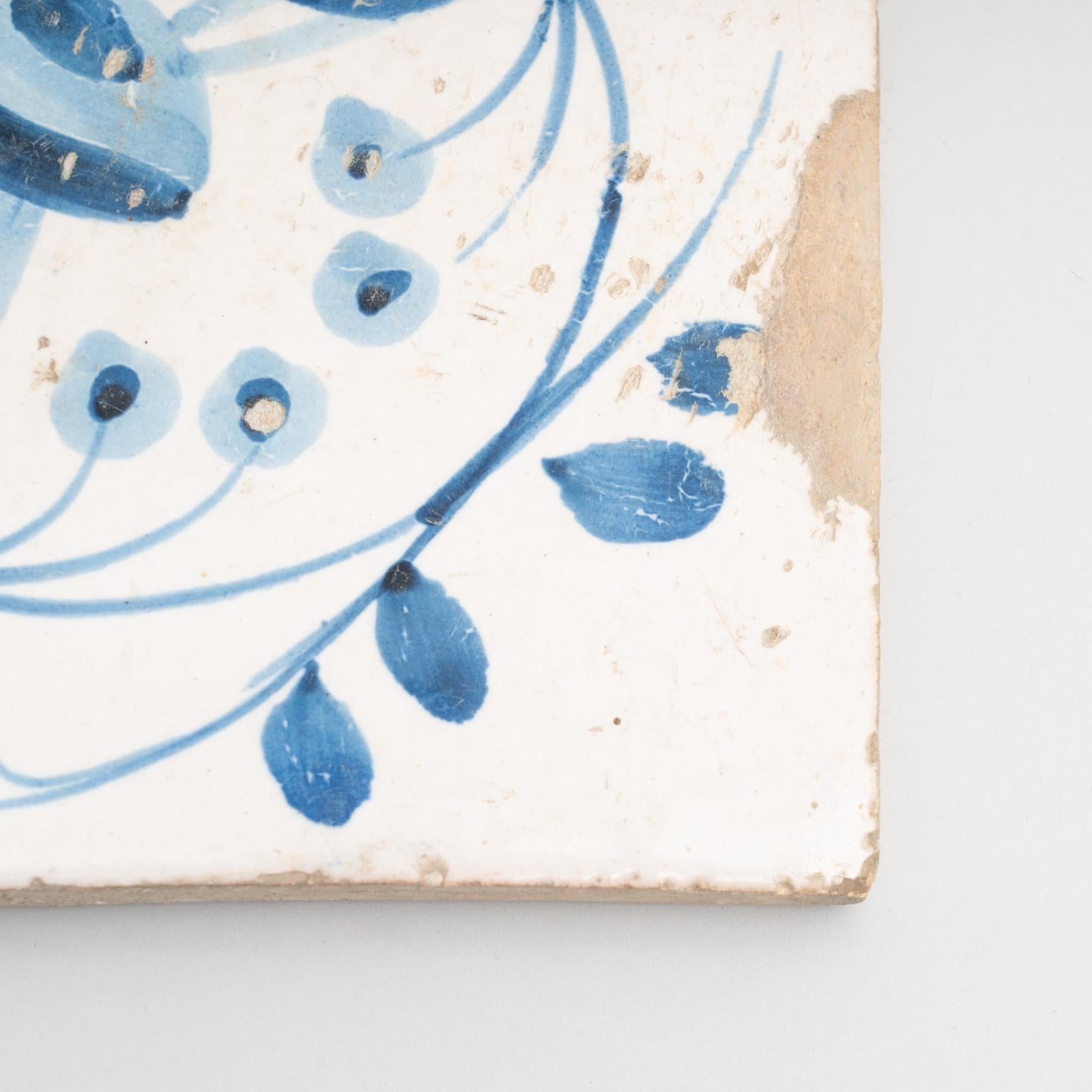 Mid-20th Century Traditional Decorative Modernist Ceramic Spanish Tile, circa 1940 For Sale