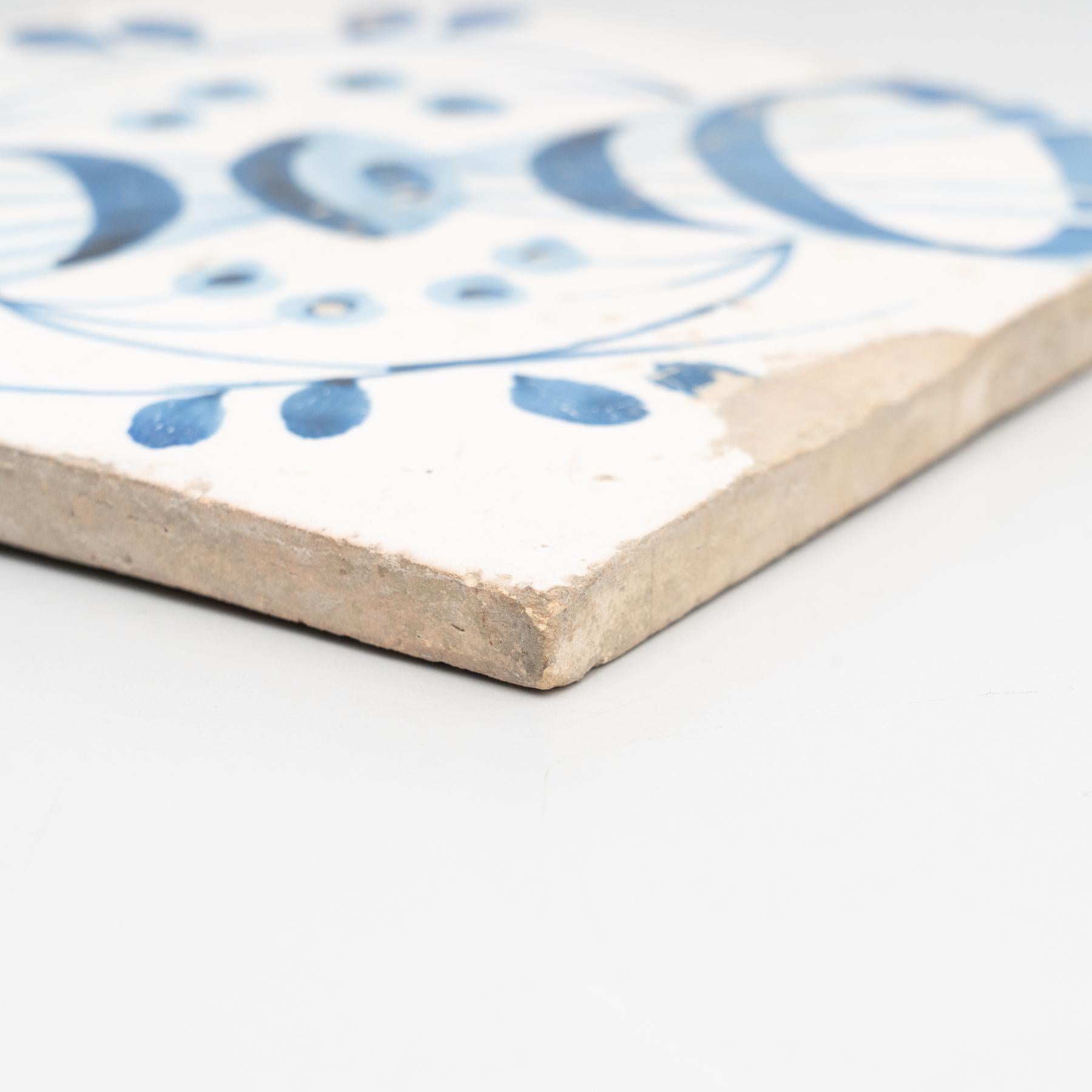 Traditional Decorative Modernist Ceramic Spanish Tile, circa 1940 For Sale 2
