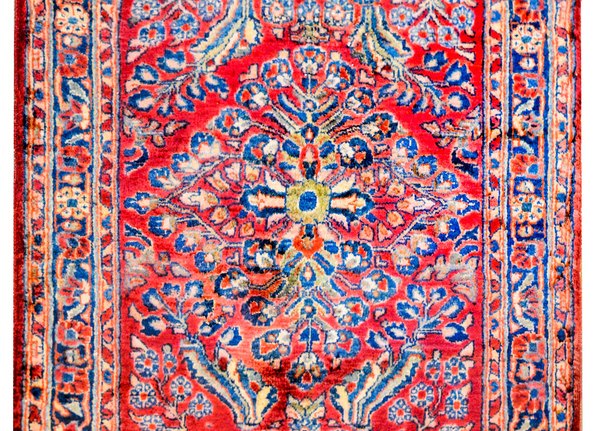 Traditional Early 20th Century Persian Sarouk Runner In Good Condition In Chicago, IL