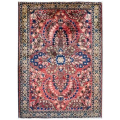 Traditional Early 20th Century Sarouk Rug