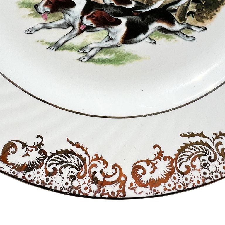 Traditional English Ceramic Hunting Plate by Barratts of Staffordshire England In Good Condition For Sale In Oklahoma City, OK