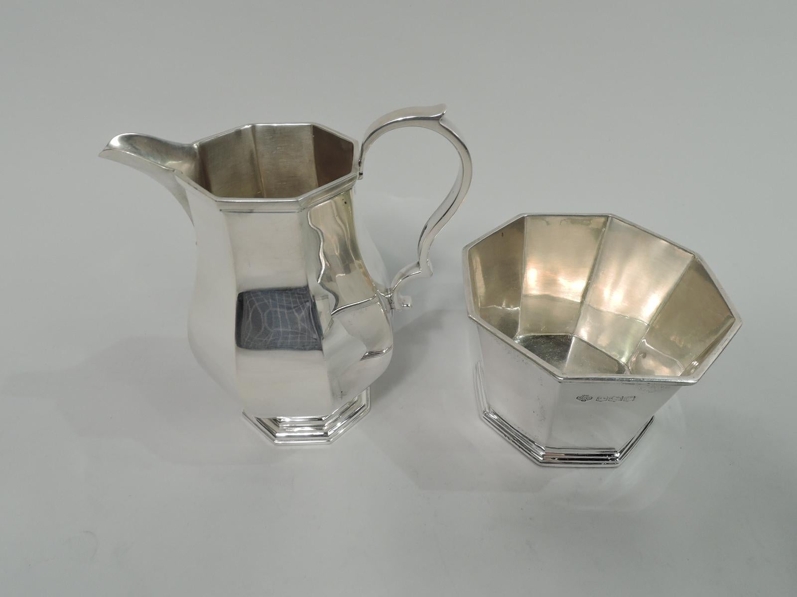 20th Century Traditional English Georgian Sterling Silver 3-Piece Coffee Set For Sale