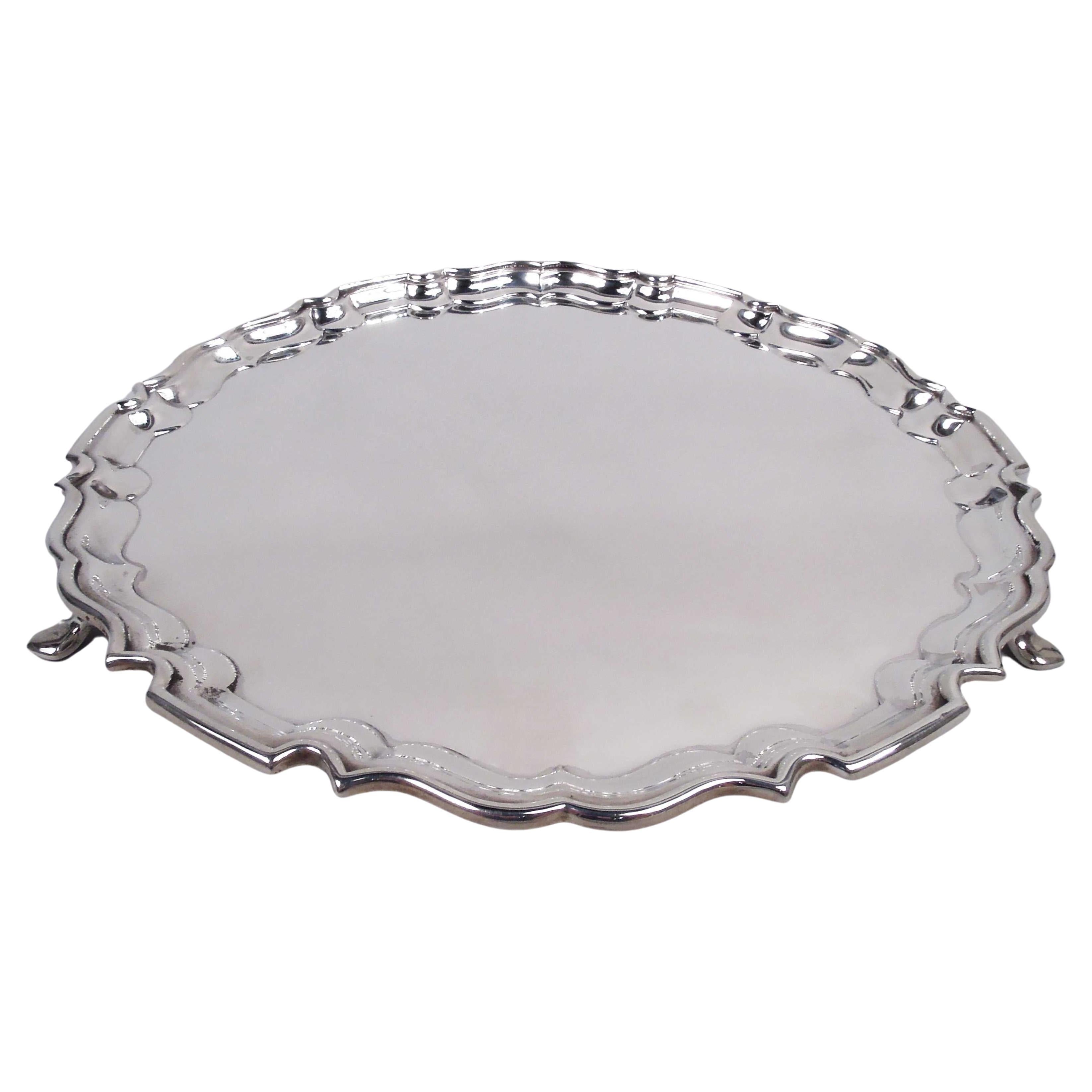 Traditional English Georgian Sterling Silver Piecrust Salver Tray, 1937 For Sale