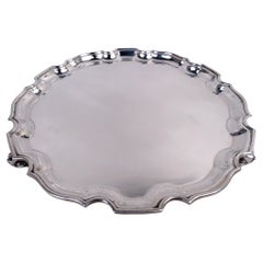 Plateau Salver traditionnel anglais géorgien en argent sterling moulé, 1967