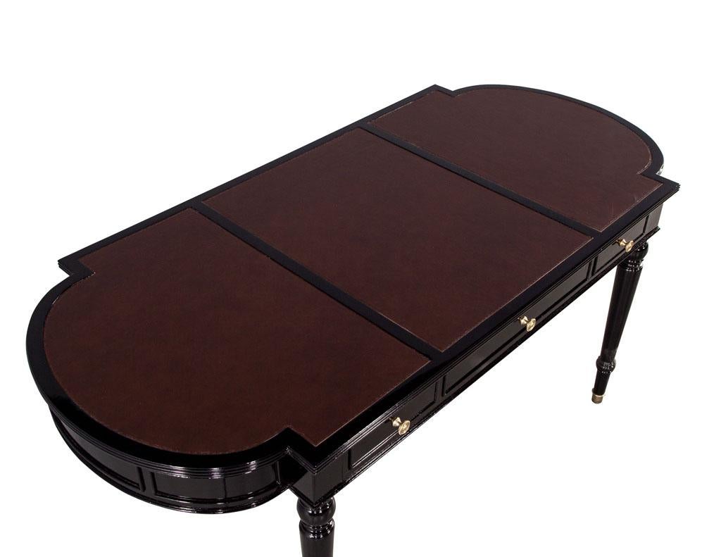 American Classical Traditional English Leather Top Black Lacquered Writing Desk For Sale
