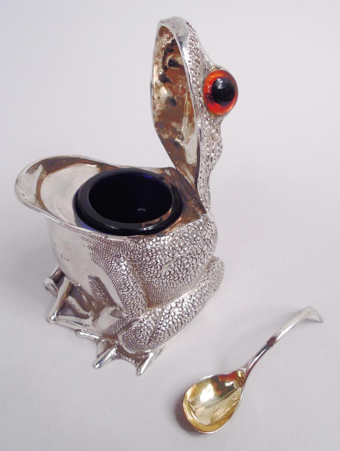 Traditional English Sterling Silver Novelty Frog Mustard Pot, 1966-1967 2