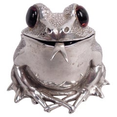 Traditional English Sterling Silver Novelty Frog Mustard Pot, 1966-1967