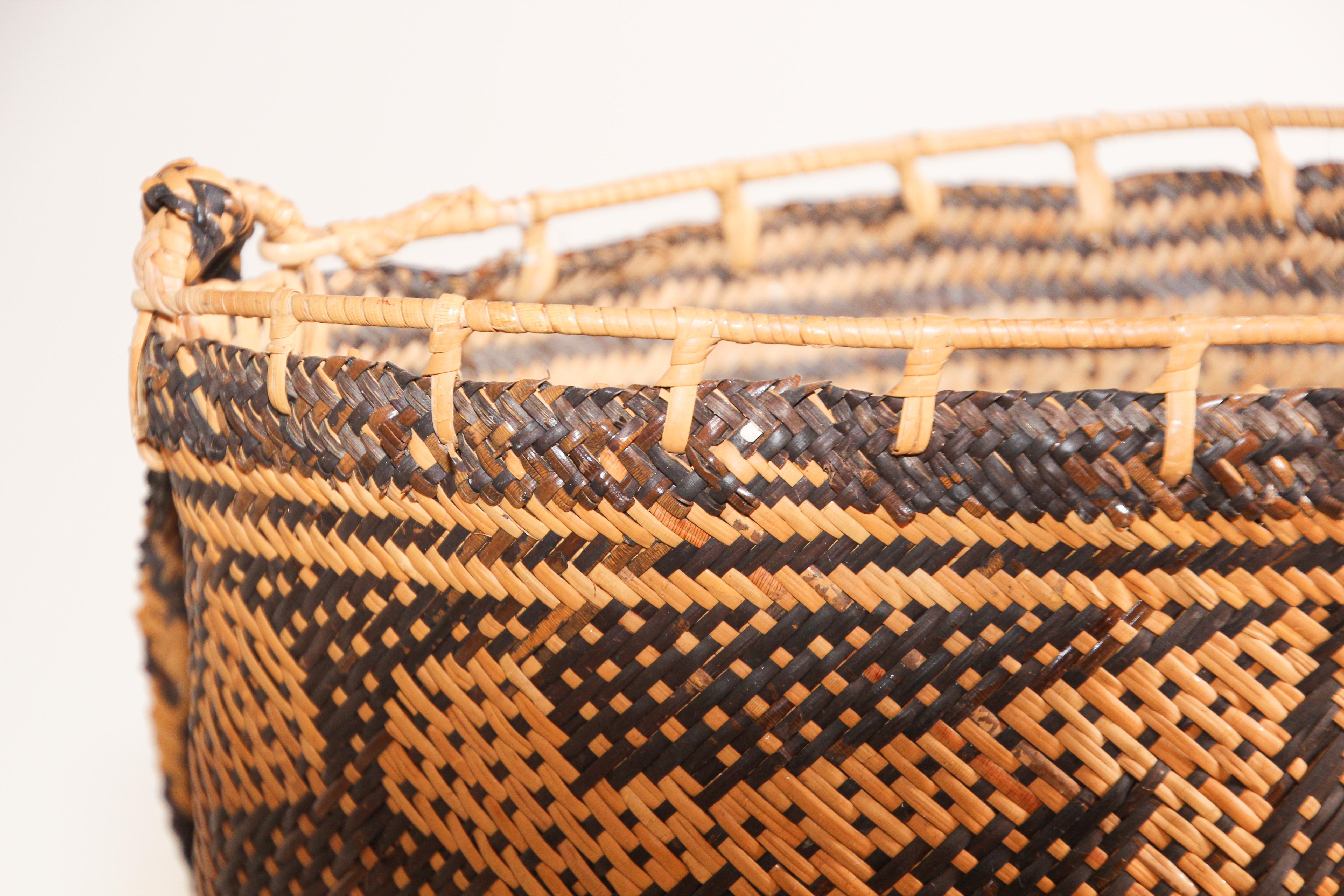 Traditional Ethnic Woven Ajat Basket Borneo Indonesia For Sale 3